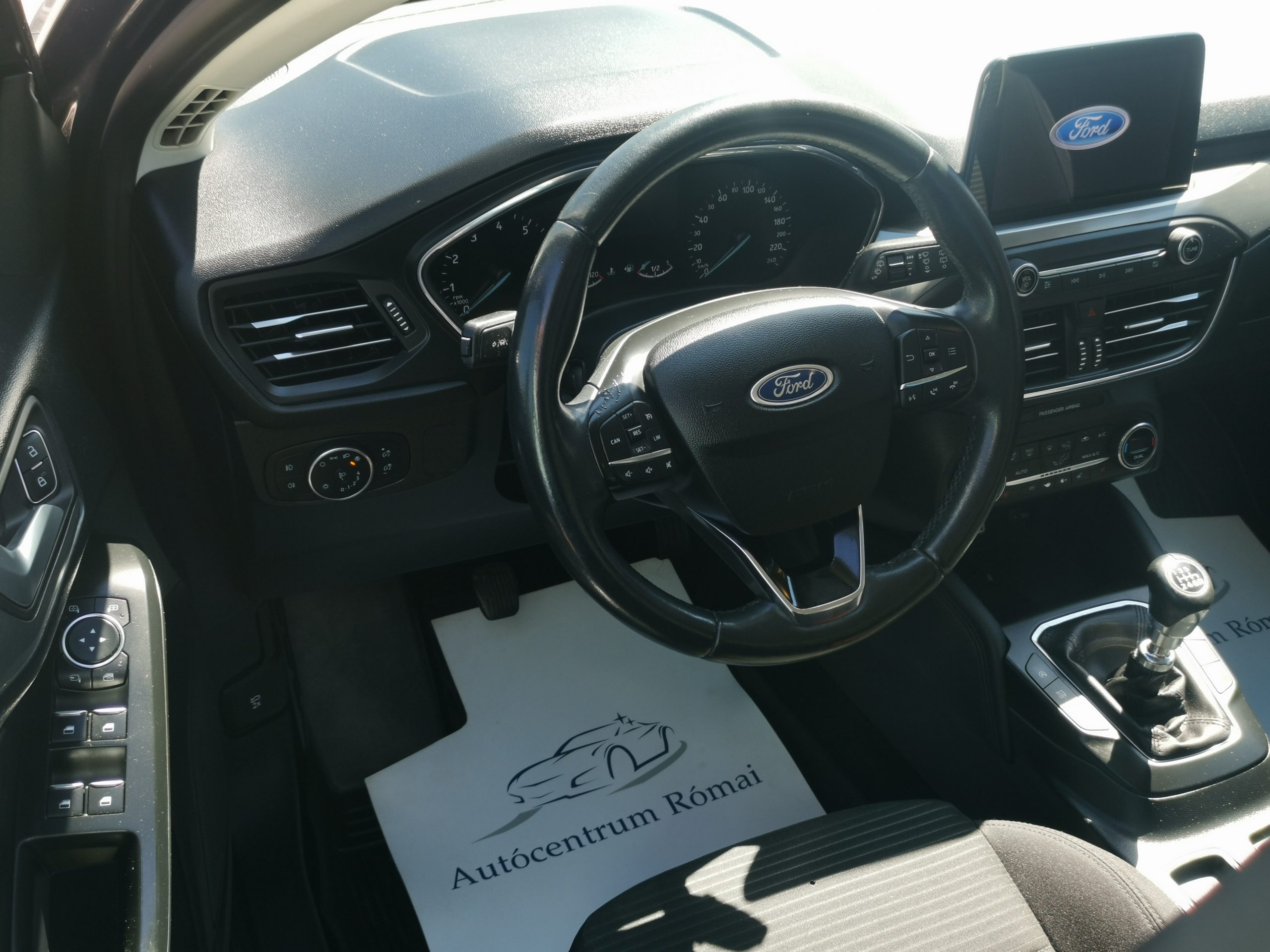 FORD FOCUS 1.0 EcoBoost mHEV Titanium MO.-i. 1. Tulaj. Szervizkönyv! NAVIGÁCIÓ. TEMPOMAT. ÜLÉSFŰTÉS. ALUFELNI