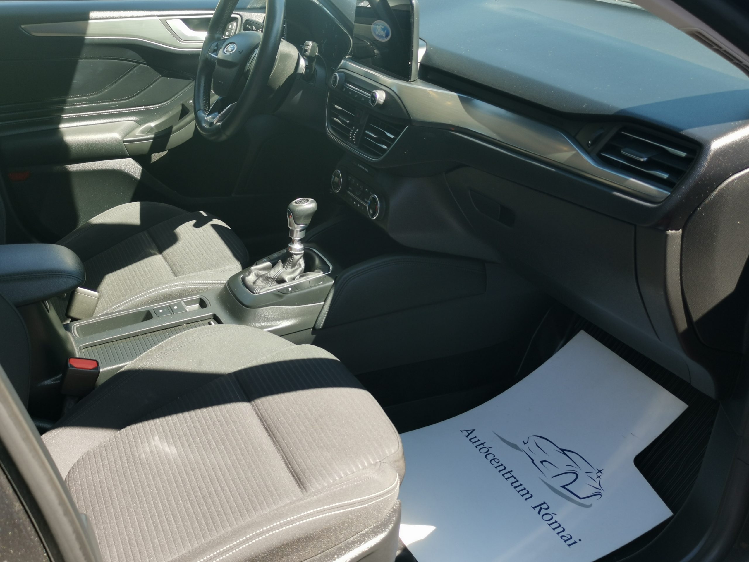 FORD FOCUS 1.0 EcoBoost mHEV Titanium MO.-i. 1. Tulaj. Szervizkönyv! NAVIGÁCIÓ. TEMPOMAT. ÜLÉSFŰTÉS. ALUFELNI