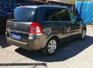 OPEL ZAFIRA B 1.8 Enjoy 2. Tulaj. Szervizkönyv! XENON. TEMPOMAT. ÜLÉSFŰTÉS. PARKRADAR
