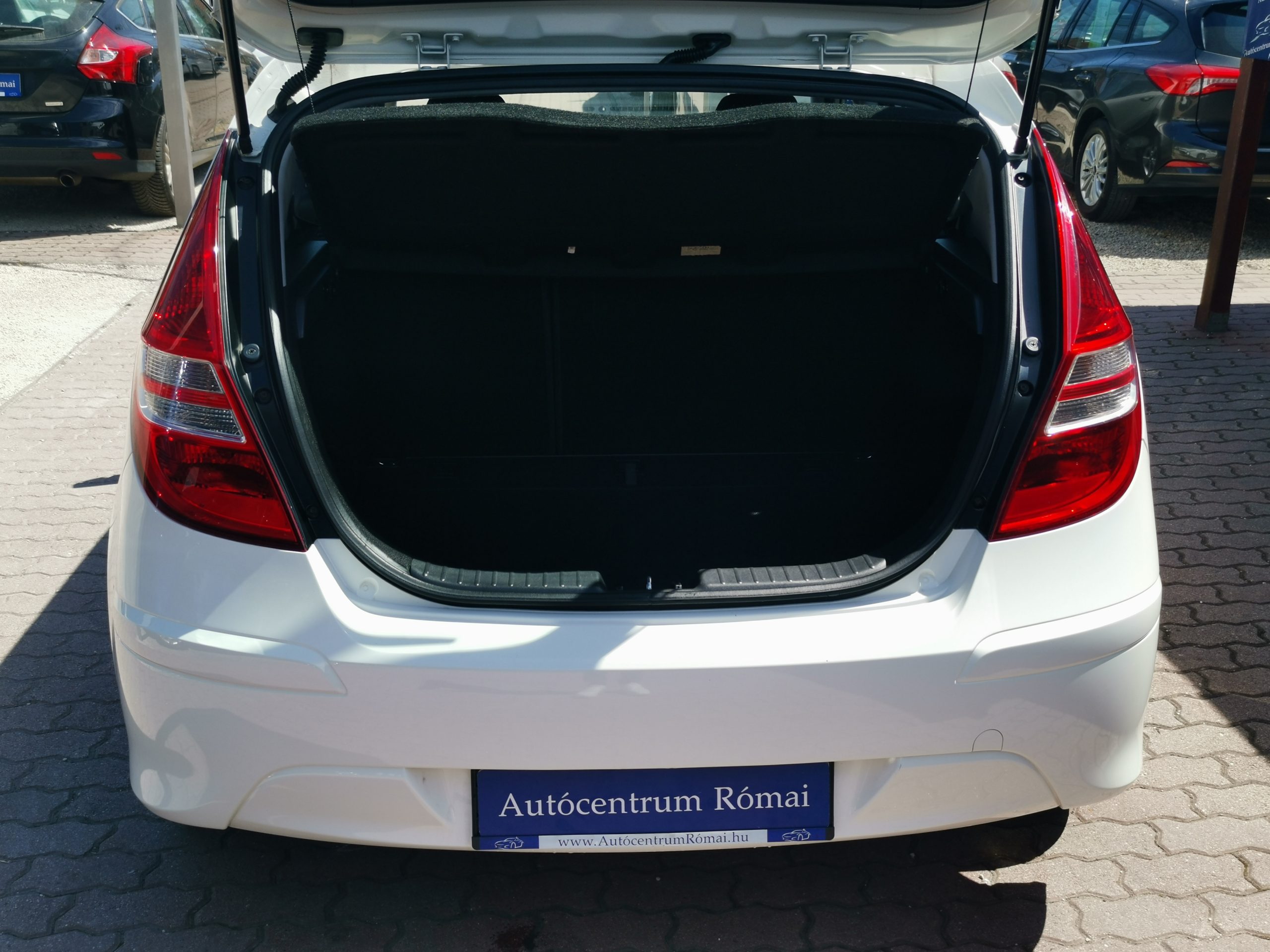 HYUNDAI I30 i30u 1.4 DOHC Life 127.000km! KLÍMA. ÜLÉSFŰTÉS. KÖDLÁMPA. ELEKTROMOS ABLAK