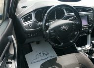 KIA CEE'D 1.6 GDI UEFA 2. Tulaj. DIGIT KLÍMA. NAVIGÁCIÓ. KAMERA. TEMPOMAT