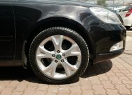 SKODA OCTAVIA Combi 1.4 TSI Elegance DSG 2. Tulaj. Szervizkönyv! NAPFÉNYTETŐ. FÉLBŐR BELSŐ. XENON. VONÓHOROG