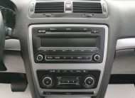 SKODA OCTAVIA Combi 1.4 TSI Elegance DSG 2. Tulaj. Szervizkönyv! NAPFÉNYTETŐ. FÉLBŐR BELSŐ. XENON. VONÓHOROG