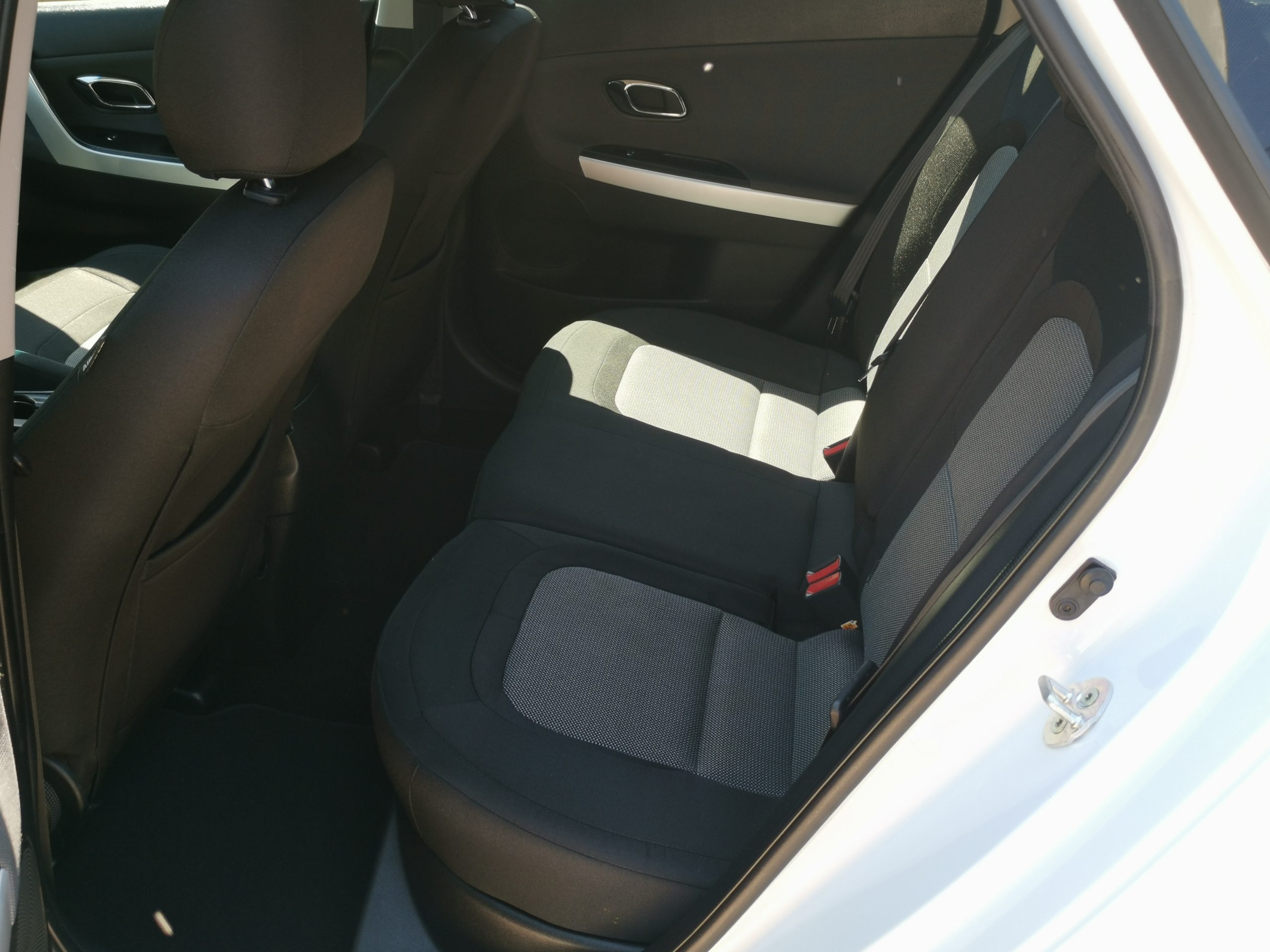KIA CEE'D SW 1.6 GDI EX Limited 2. Tulaj. Szervizkönyv! DIGIT KLÍMA. TEMPOMAT. KAMERA. NAVIGÁCIÓ