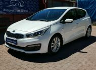 KIA CEE'D 1.4 CVVT LX 2. Tulaj. Szervizkönyv! KLÍMA. ALUFELNI. KÖDLÁMPA