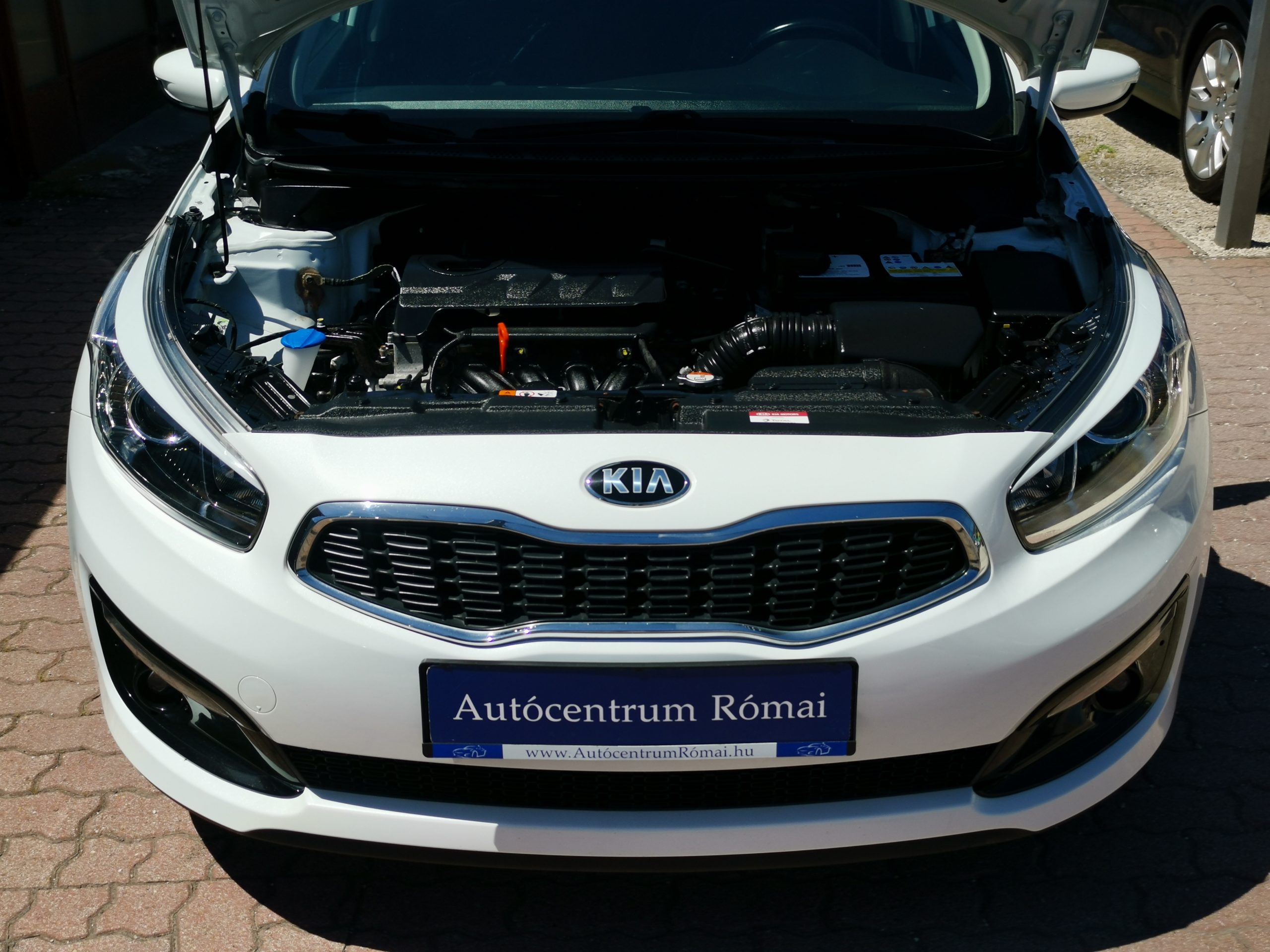 KIA CEE'D 1.4 CVVT LX 2. Tulaj. Szervizkönyv! KLÍMA. ALUFELNI. KÖDLÁMPA