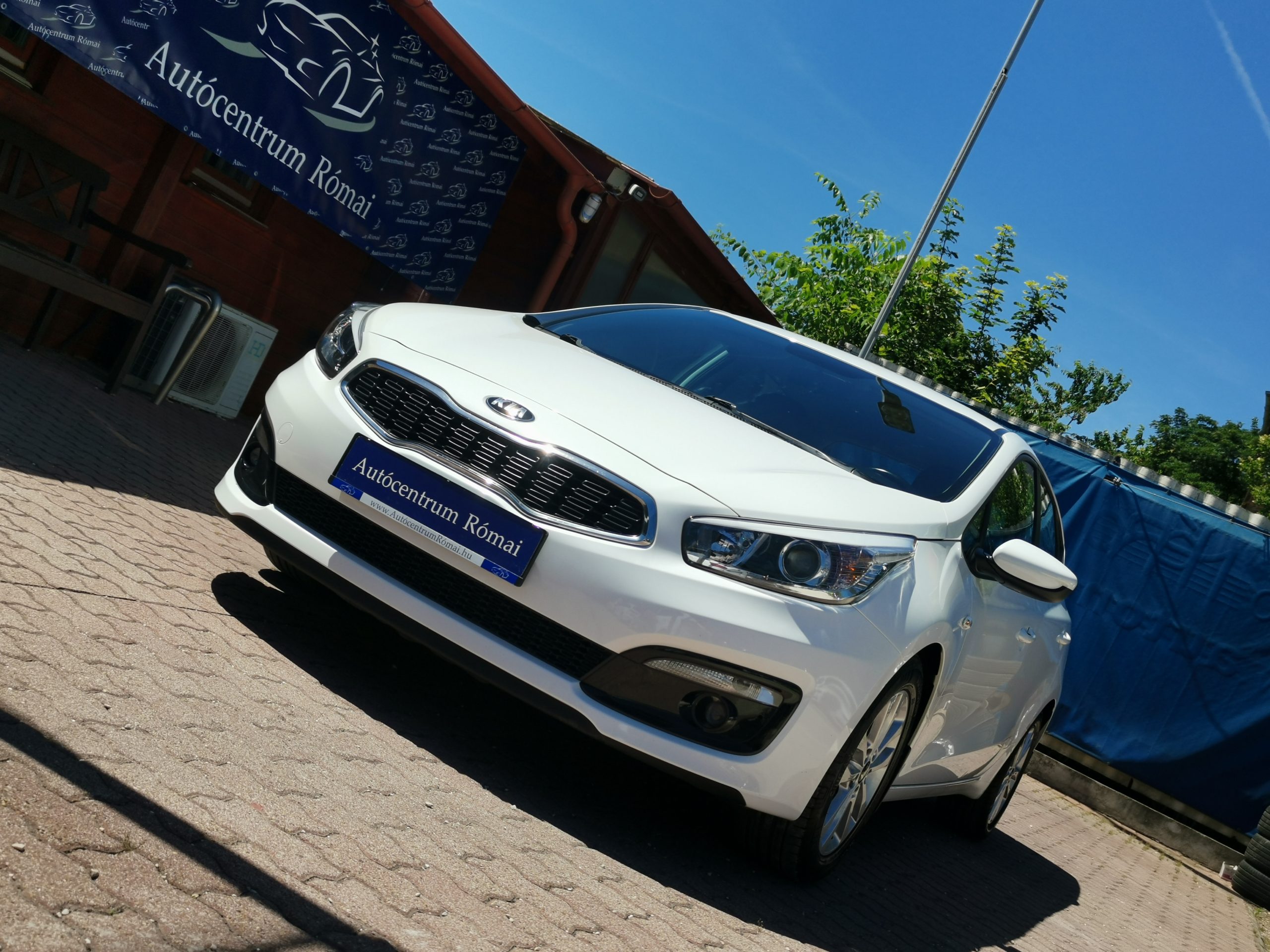 KIA CEE'D 1.4 CVVT LX 2. Tulaj. Szervizkönyv! KLÍMA. ALUFELNI. KÖDLÁMPA