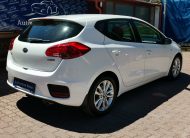 KIA CEE'D 1.4 CVVT LX 2. Tulaj. Szervizkönyv! KLÍMA. ALUFELNI. KÖDLÁMPA