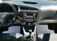 KIA CEE'D 1.4 CVVT LX 2. Tulaj. Szervizkönyv! KLÍMA. ALUFELNI. KÖDLÁMPA