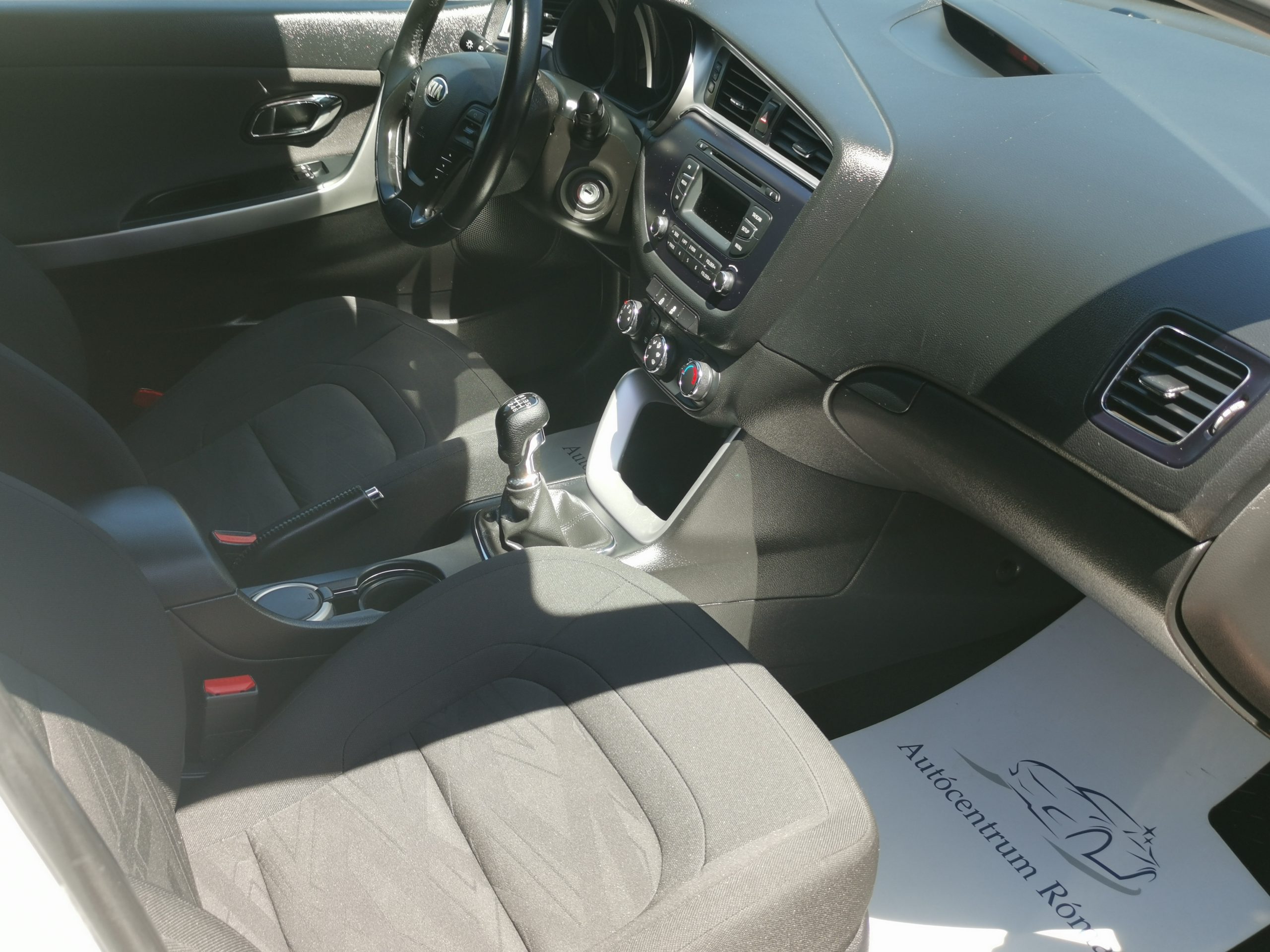 KIA CEE'D 1.4 CVVT LX 2. Tulaj. Szervizkönyv! KLÍMA. ALUFELNI. KÖDLÁMPA