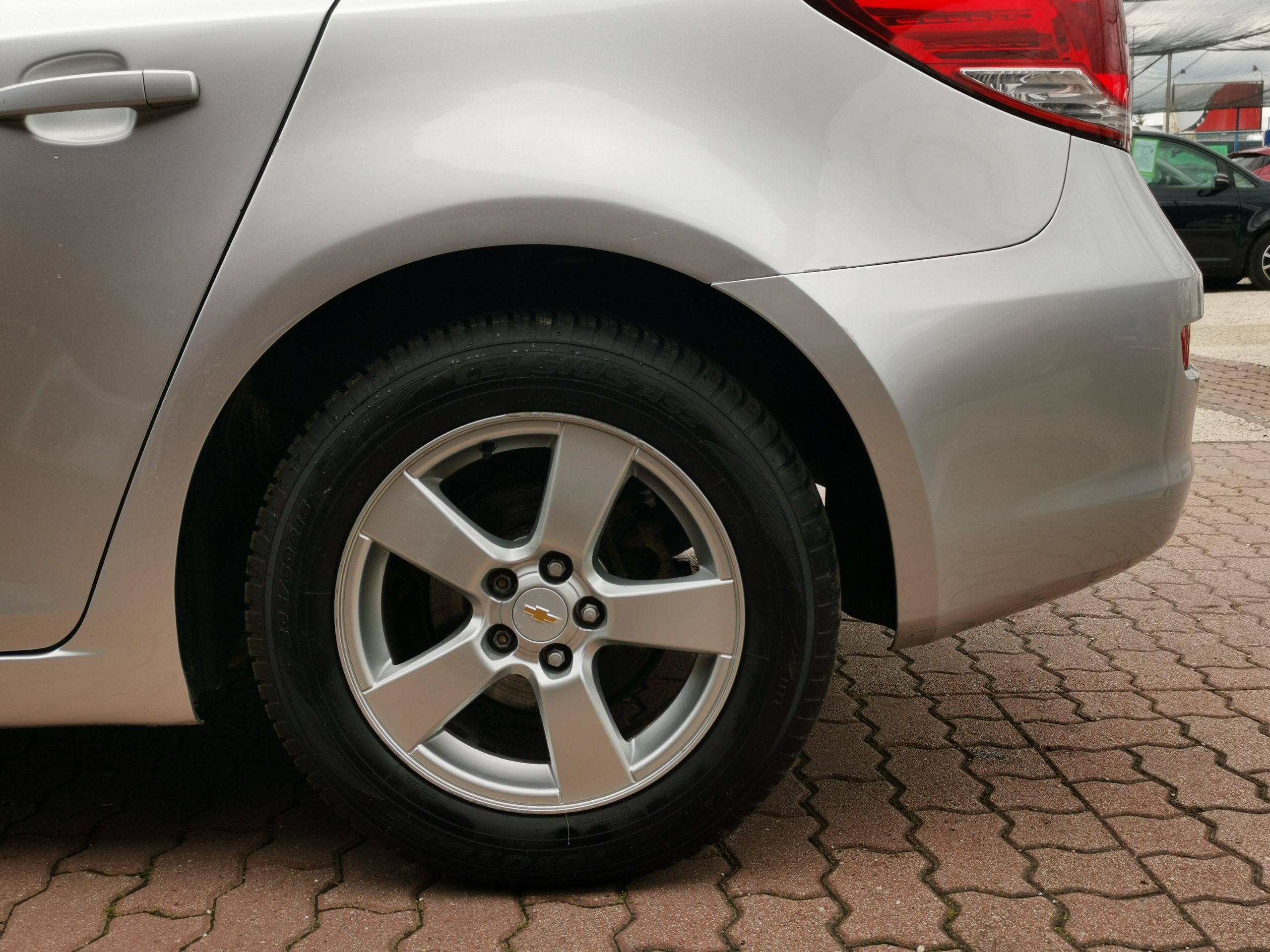 CHEVROLET CRUZE 1.6 LS Plus KLÍMA. PARKRADAR. TEMPOMAT. ALUFELNI. KÖDLÁMPA