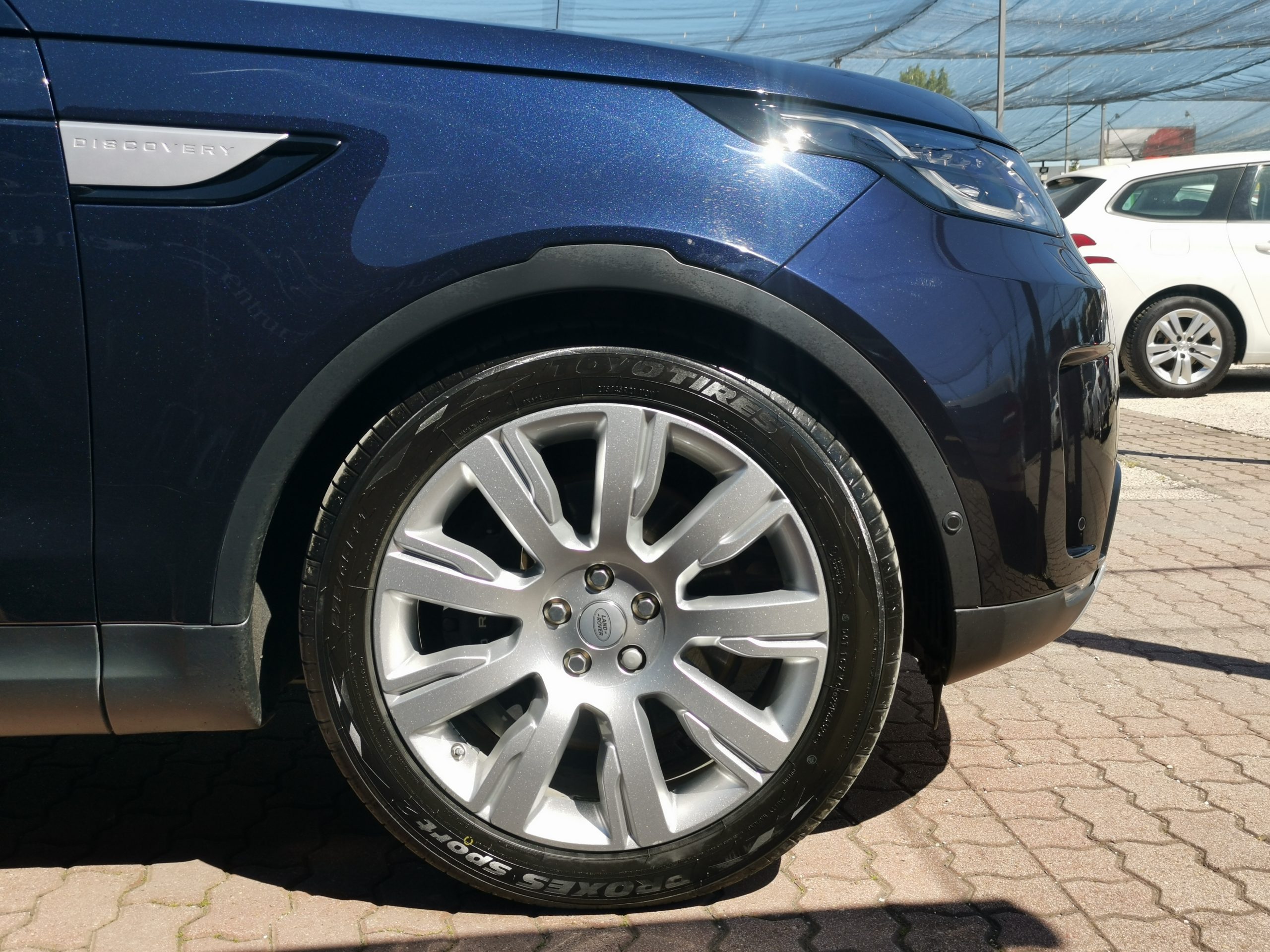 LAND ROVER DISCOVERY 3.0 SDV6 HSE Luxury (Automata) [7 személyes ] MO.-i. 1. Tulaj. 51.000km! BŐRBELSŐ. LED. PANORÁMA TETŐ. VONÓHOROG