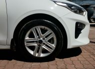 KIA CEE'D Ceed SW 1.0 T-GDI Gold 84.000km! Szervizkönyv! TEMPOMAT. KAMERA. ÜLÉSFŰTÉS. ALUFELNI