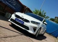 KIA CEE'D Ceed SW 1.0 T-GDI Gold 84.000km! Szervizkönyv! TEMPOMAT. KAMERA. ÜLÉSFŰTÉS. ALUFELNI
