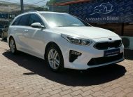 KIA CEE'D Ceed SW 1.0 T-GDI Gold 84.000km! Szervizkönyv! TEMPOMAT. KAMERA. ÜLÉSFŰTÉS. ALUFELNI