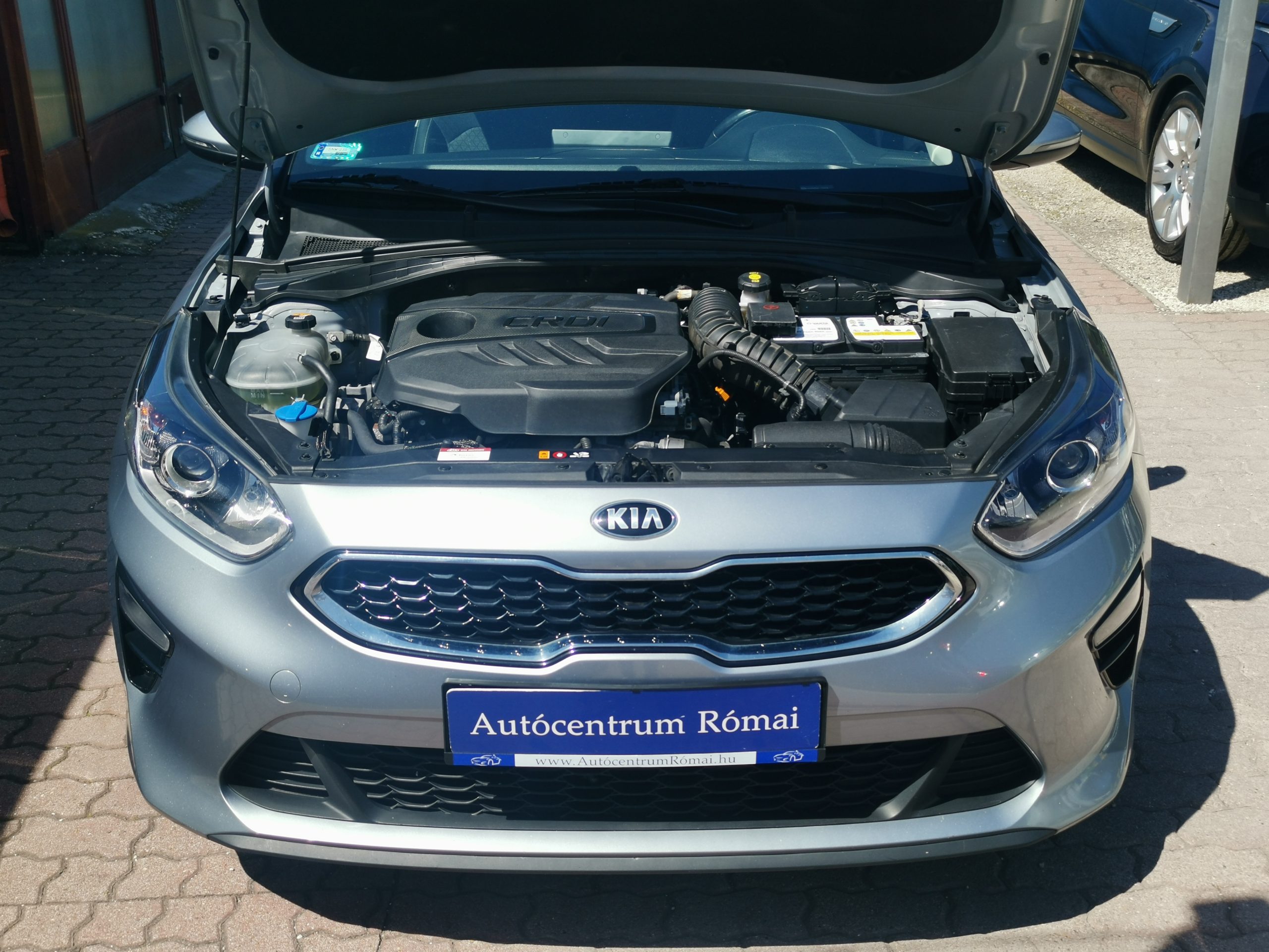 KIA CEE'D Ceed SW 1.6 CRDi HP Gold MO.-i. 1. Tulaj. Szervizkönyv! ÁFÁ-S! TEMPOMAT. KAMERA. ÜLÉSFŰTÉS