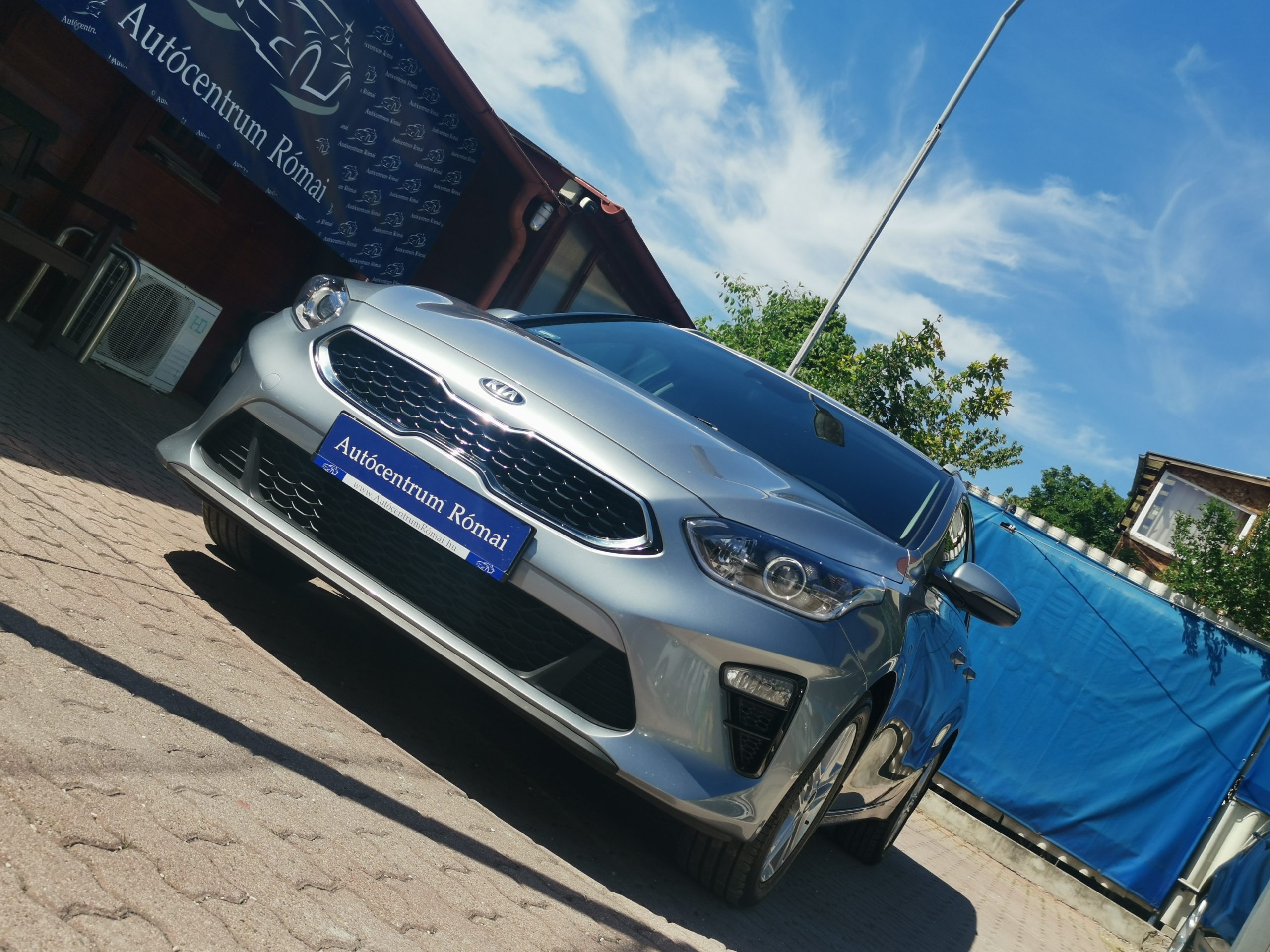 KIA CEE'D Ceed SW 1.6 CRDi HP Gold MO.-i. 1. Tulaj. Szervizkönyv! ÁFÁ-S! TEMPOMAT. KAMERA. ÜLÉSFŰTÉS