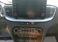 KIA CEE'D Ceed SW 1.6 CRDi HP Gold MO.-i. 1. Tulaj. Szervizkönyv! ÁFÁ-S! TEMPOMAT. KAMERA. ÜLÉSFŰTÉS