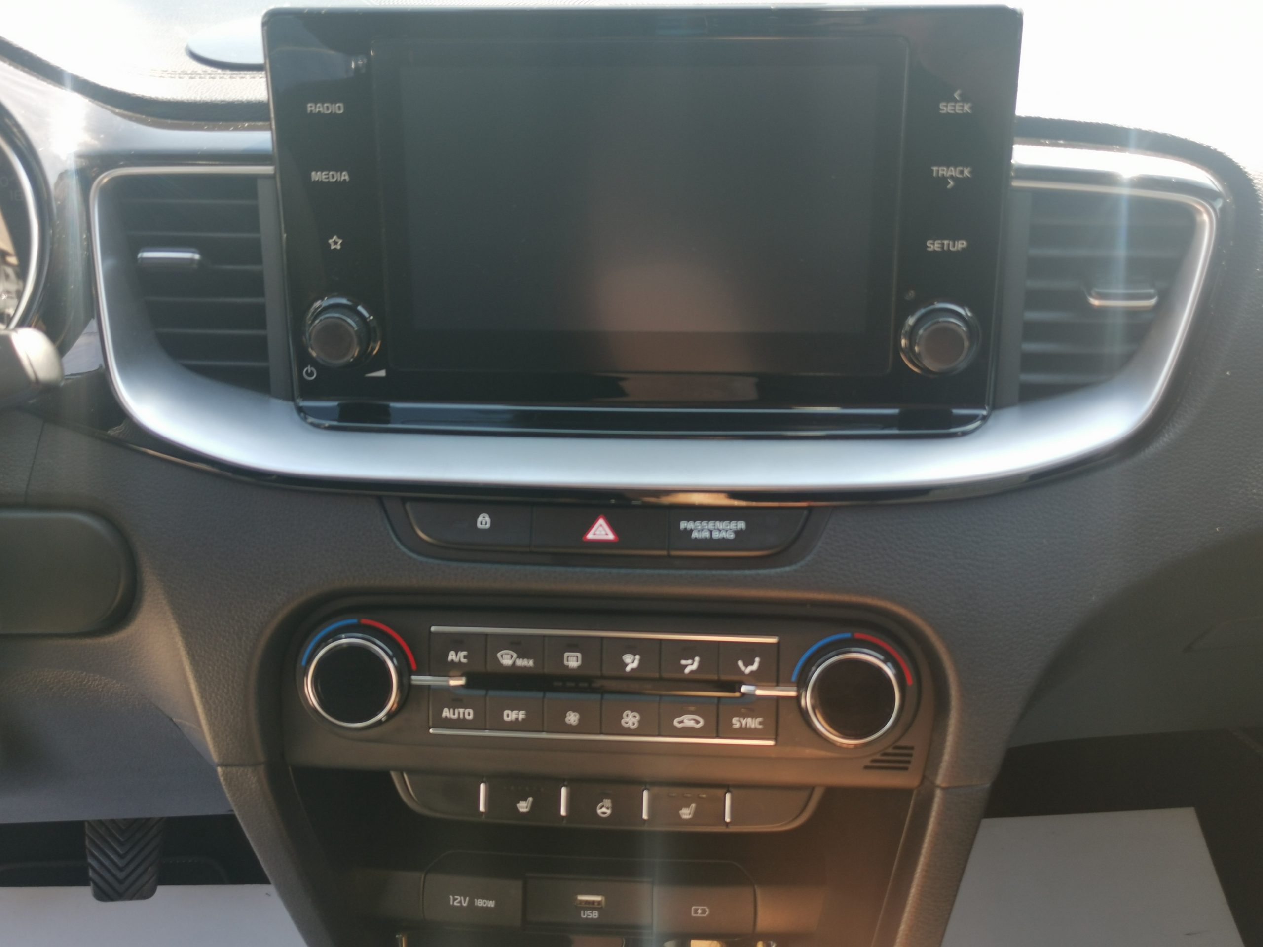 KIA CEE'D Ceed SW 1.6 CRDi HP Gold MO.-i. 1. Tulaj. Szervizkönyv! ÁFÁ-S! TEMPOMAT. KAMERA. ÜLÉSFŰTÉS