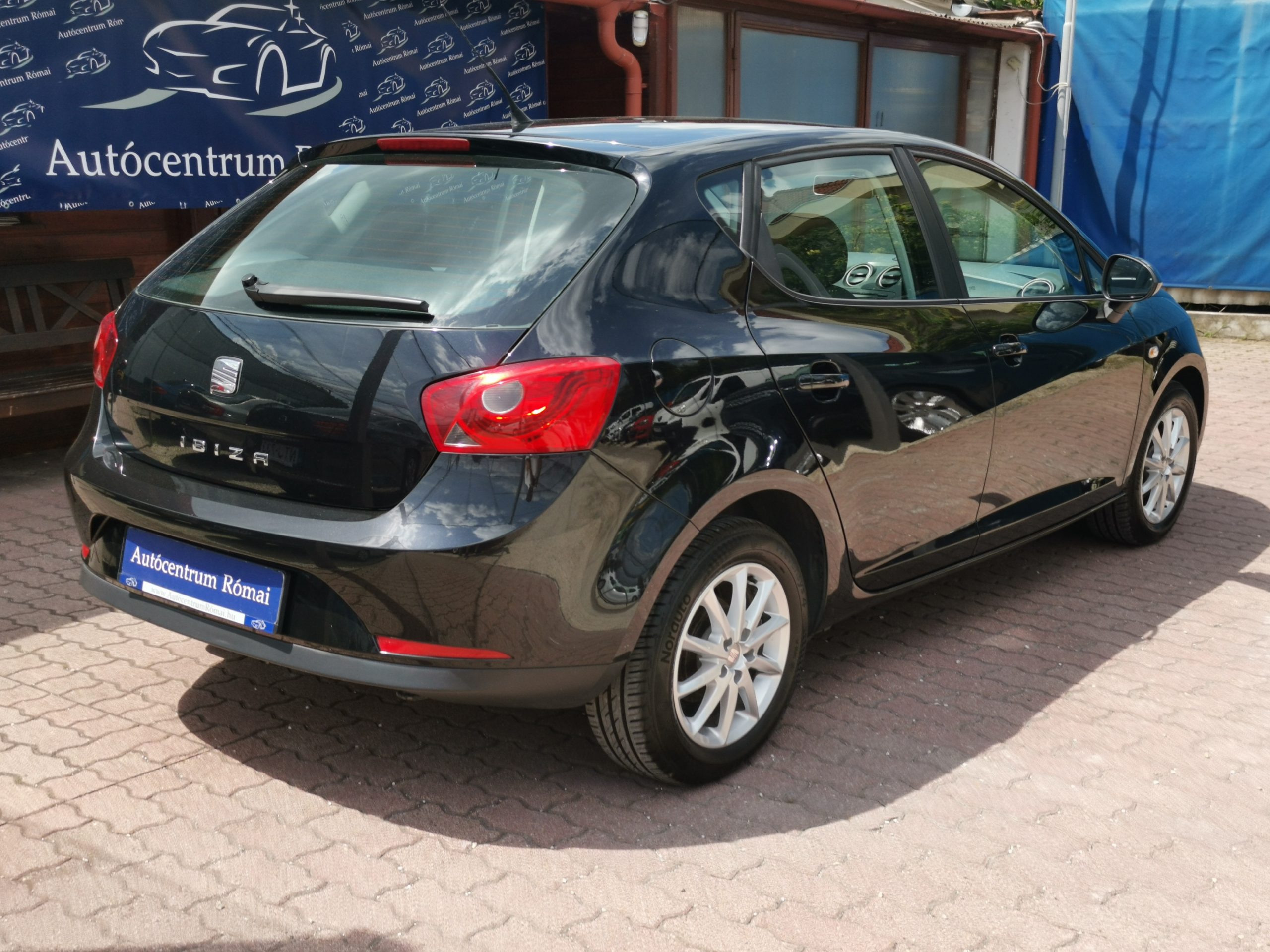 SEAT IBIZA 1.4 16V Style Szervizkönyv! KLÍMA. ALUFELNI. KÖDLÁMPA. ELEKTROMOS ABLAK