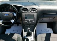 FORD FOCUS 1.6 Titanium Kombi. 134.000km! 2. Tulaj. DIGIT KLÍMA. NAVIGÁCIÓ. TEMPOMAT. ALUFELNI