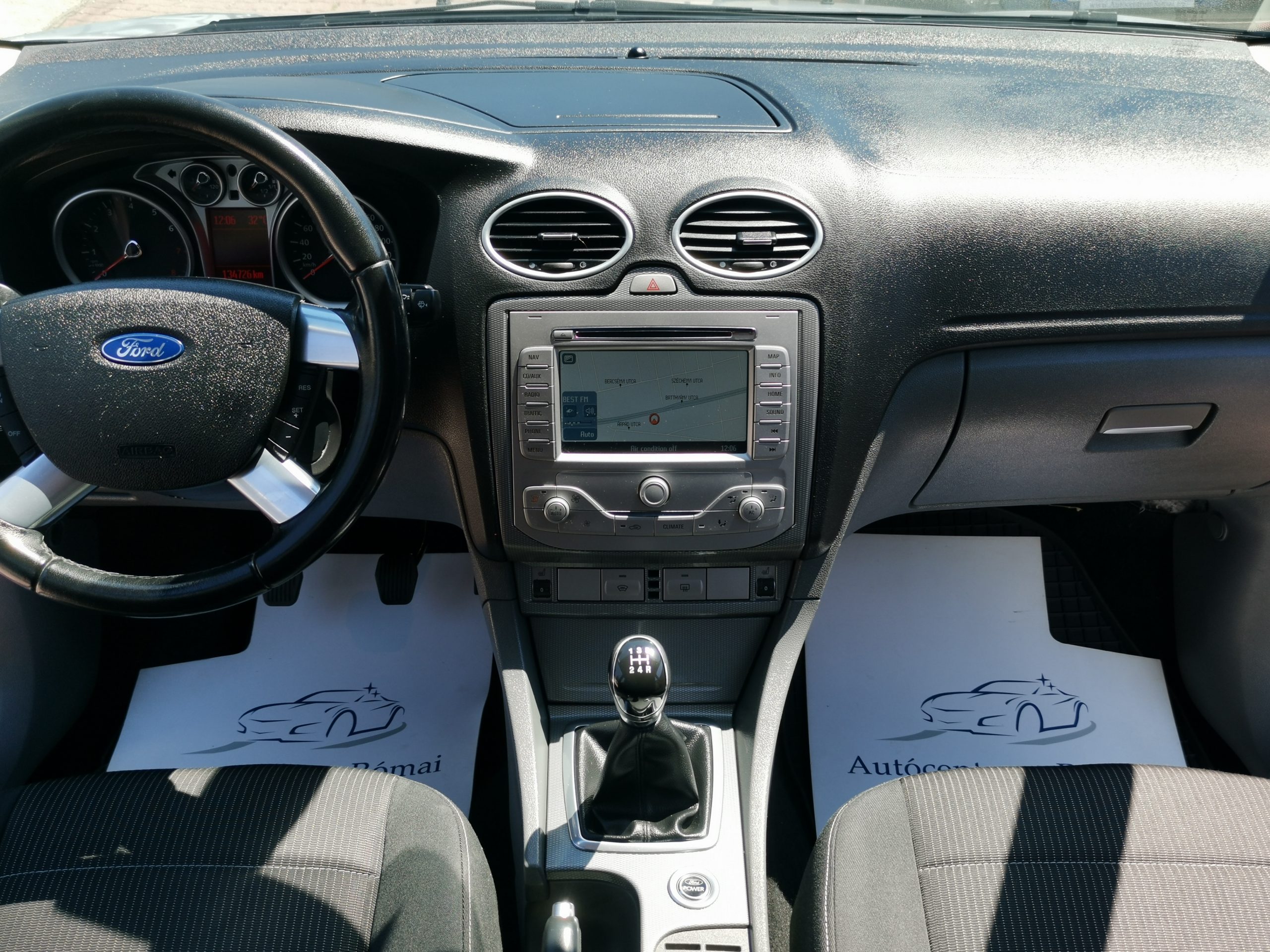 FORD FOCUS 1.6 Titanium Kombi. 134.000km! 2. Tulaj. DIGIT KLÍMA. NAVIGÁCIÓ. TEMPOMAT. ALUFELNI