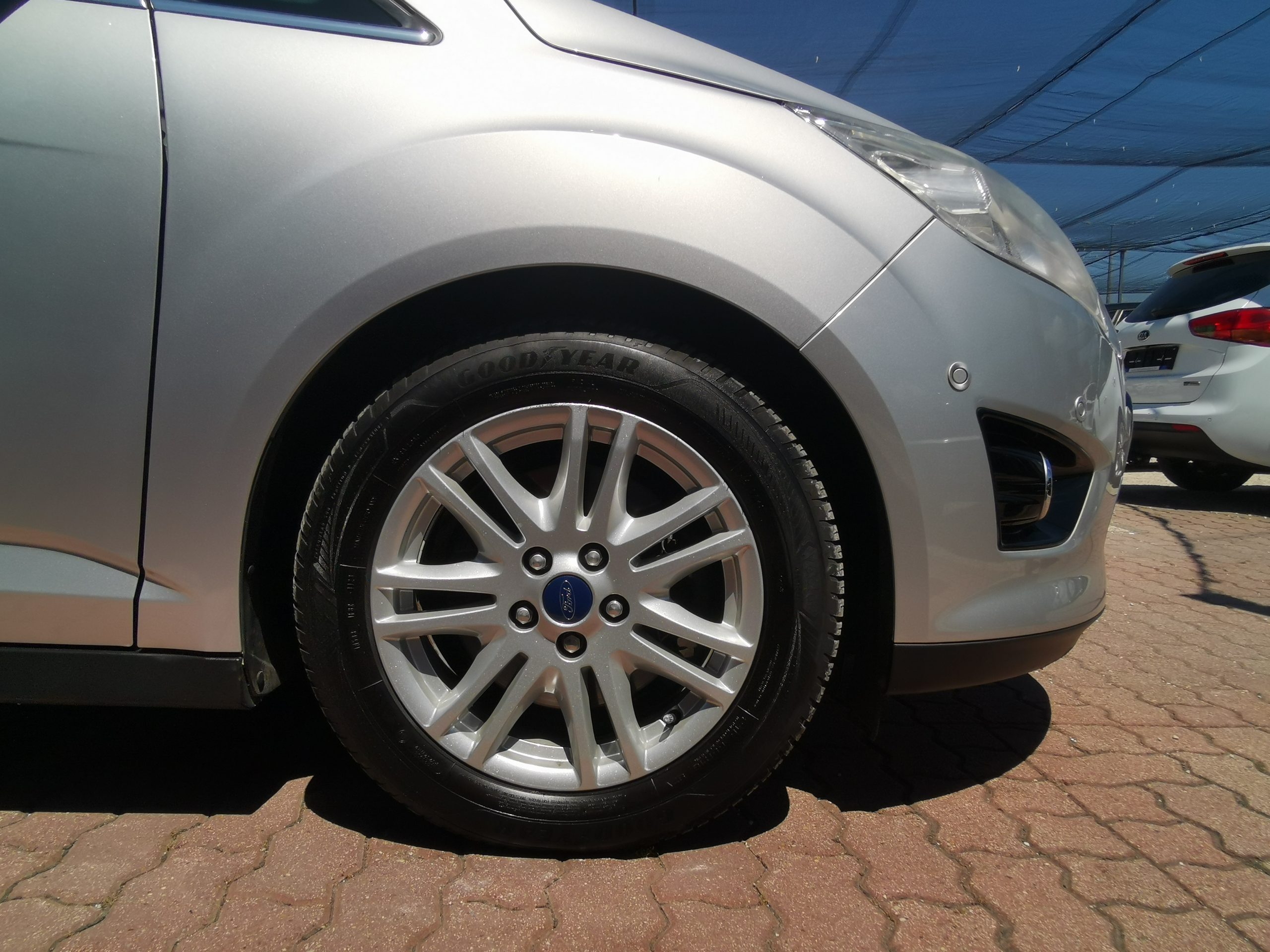 FORD C-MAX Grand1.6 SCTi EcoBoost Titanium 2. Tulaj. TEMPOMAT. ÜLÉSFŰTÉS. KAMERA. NAVIGÁCIÓ. ALUFELNI