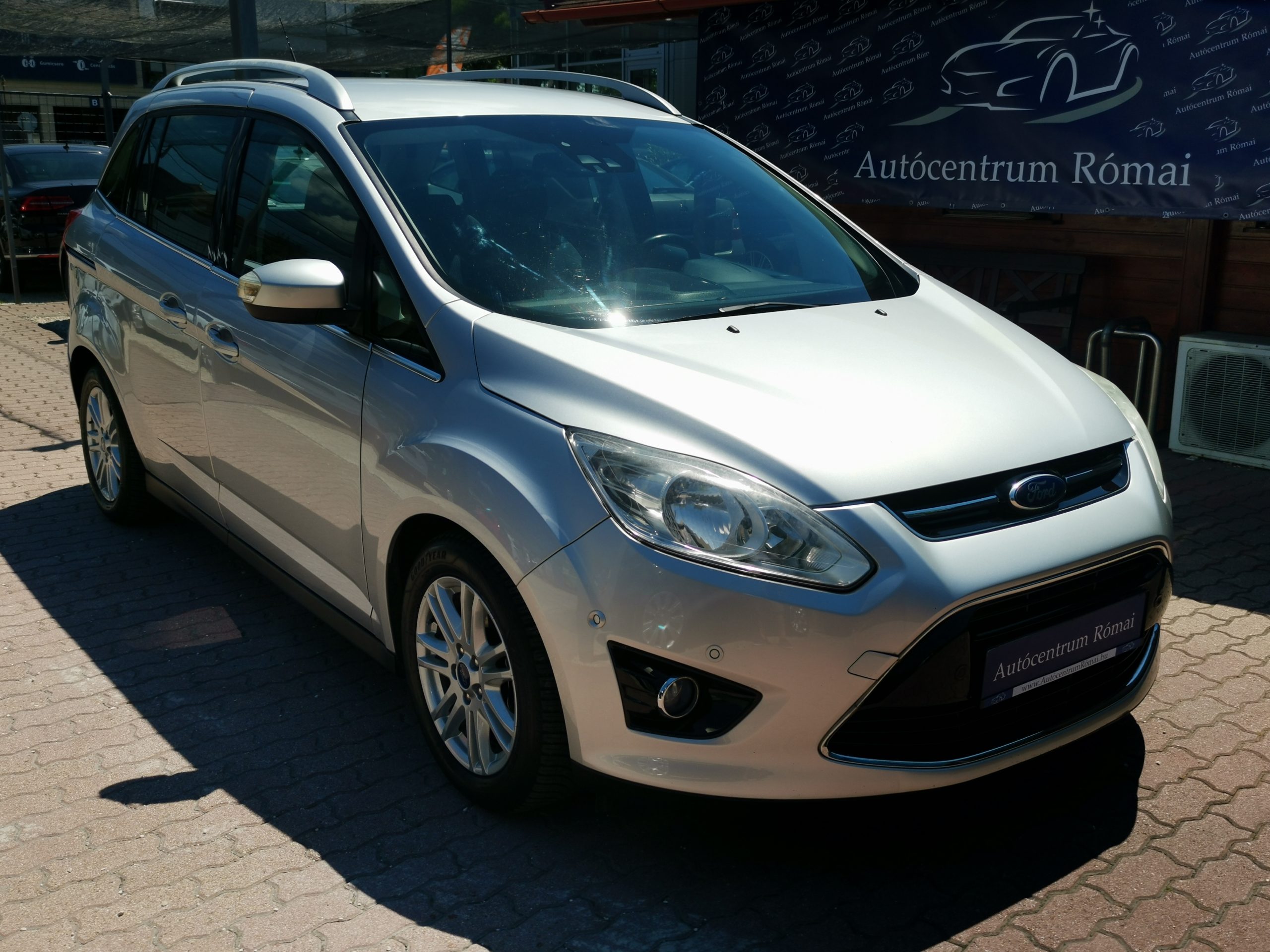 FORD C-MAX Grand1.6 SCTi EcoBoost Titanium 2. Tulaj. TEMPOMAT. ÜLÉSFŰTÉS. KAMERA. NAVIGÁCIÓ. ALUFELNI