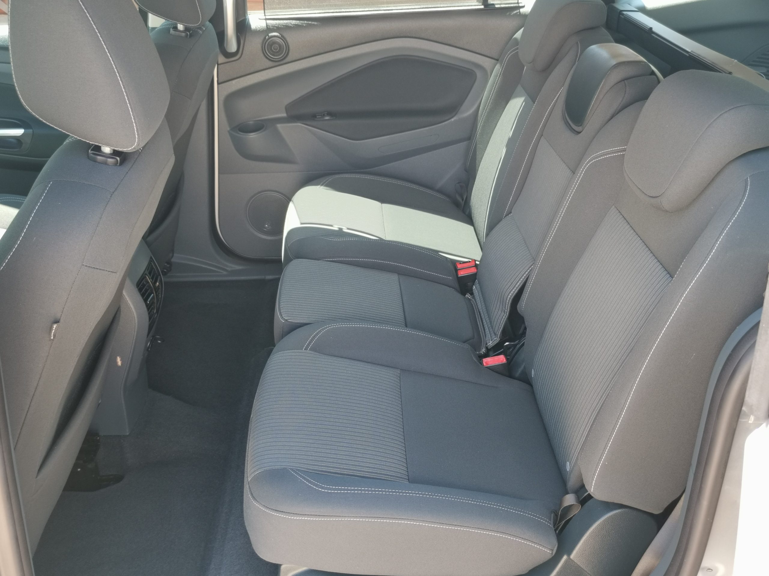 FORD C-MAX Grand1.6 SCTi EcoBoost Titanium 2. Tulaj. TEMPOMAT. ÜLÉSFŰTÉS. KAMERA. NAVIGÁCIÓ. ALUFELNI