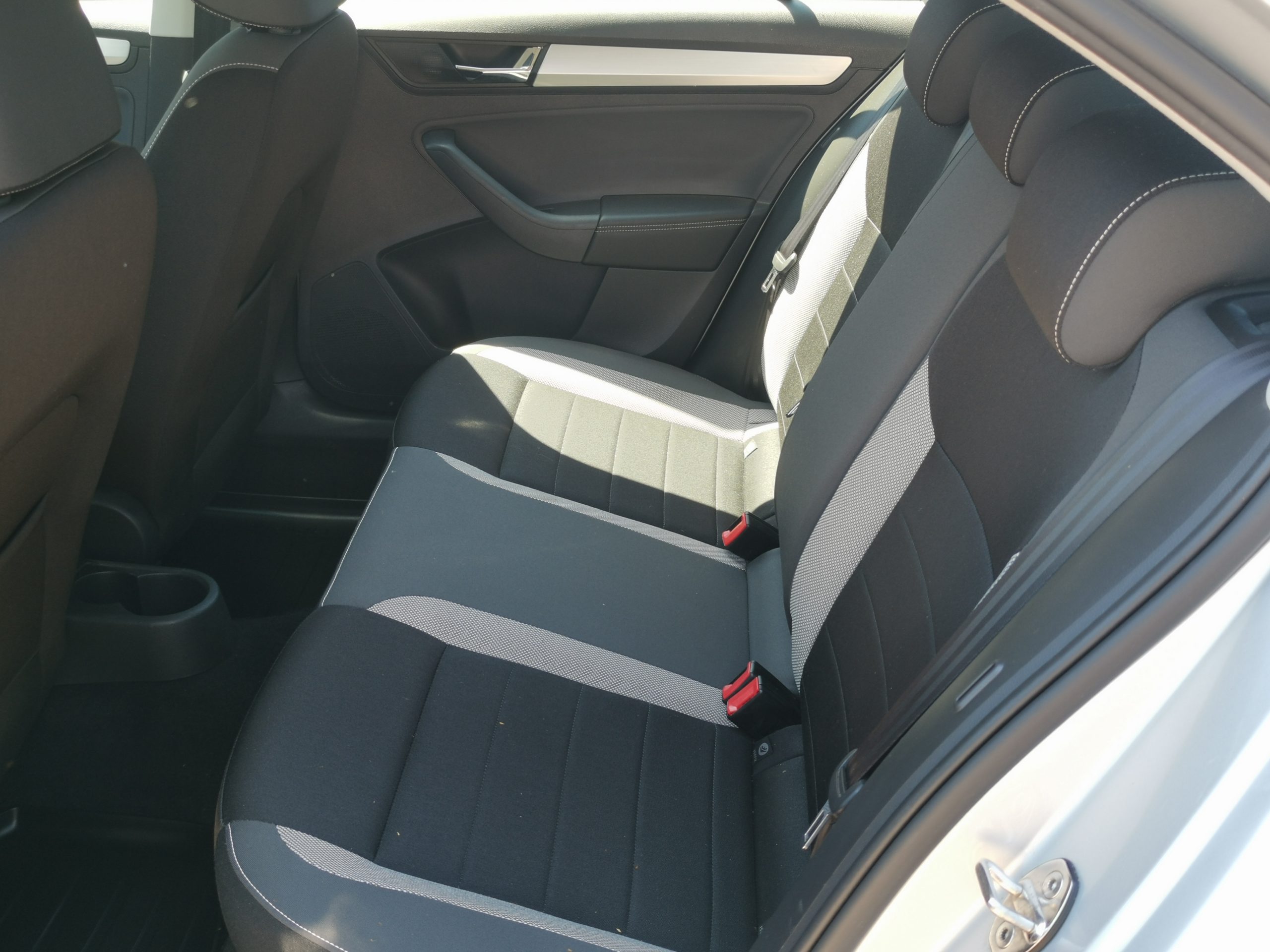 SKODA RAPID 1.6 CR TDI Ambition Clever. MO.-i. 2.Tulaj. ÜLÉSFŰTÉS. PARKRADAR. ALUFELNI