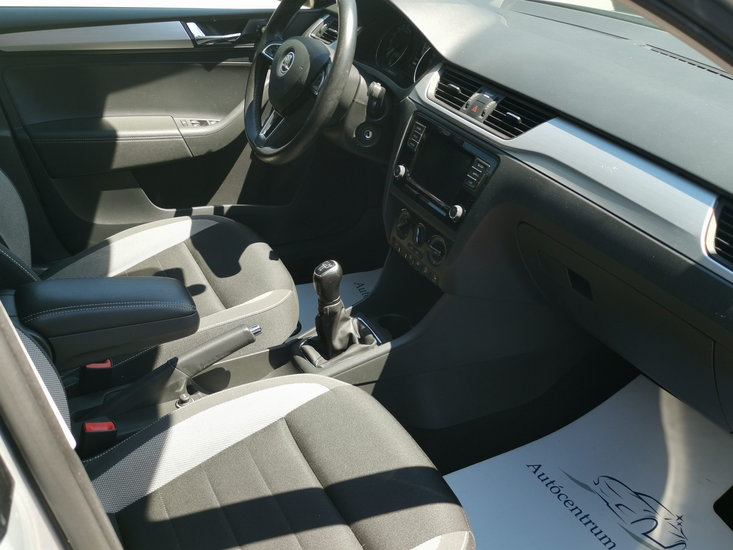 SKODA RAPID 1.6 CR TDI Ambition Clever. MO.-i. 2.Tulaj. ÜLÉSFŰTÉS. PARKRADAR. ALUFELNI