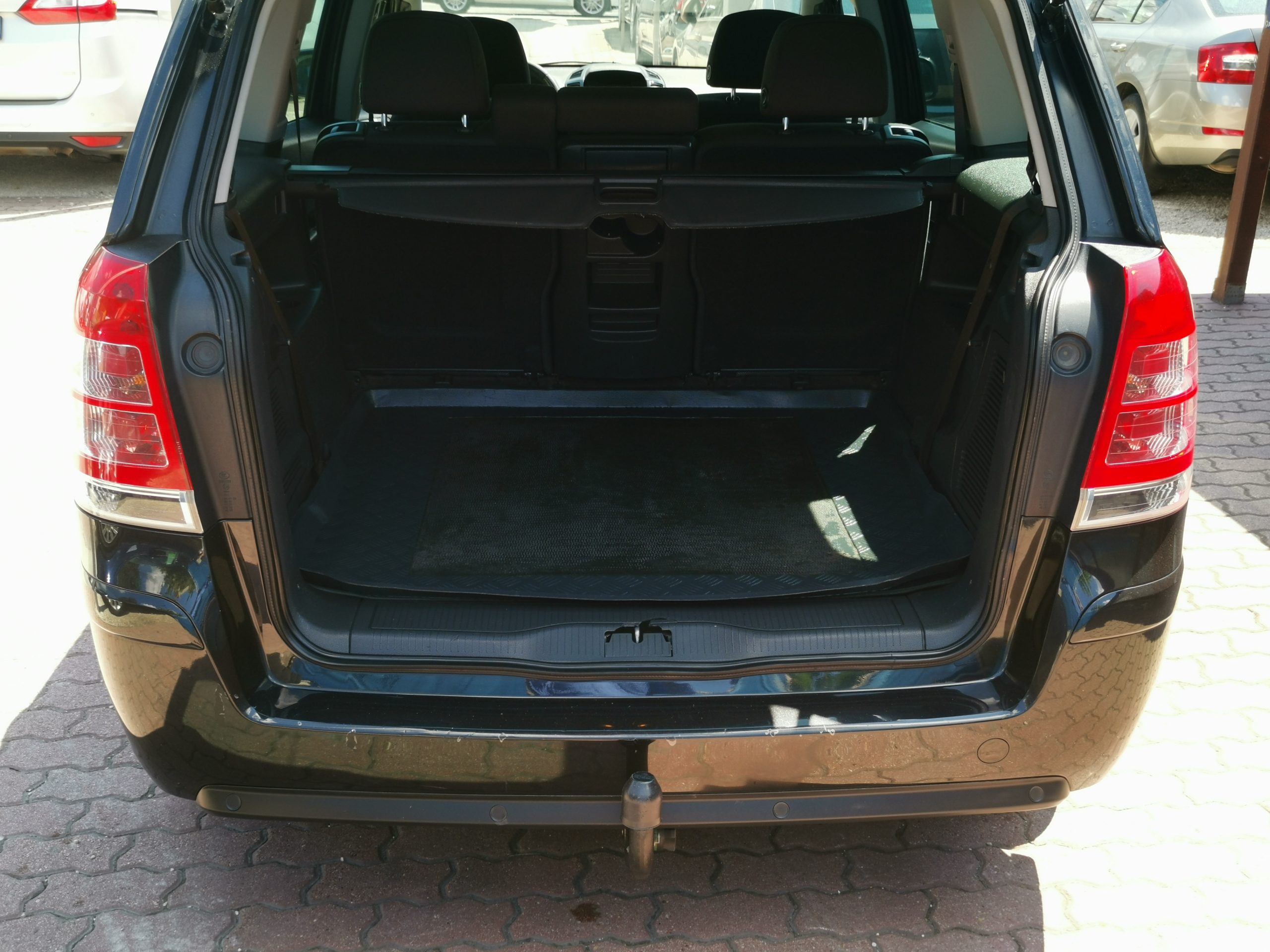 OPEL ZAFIRA B 1.8 Enjoy 2. Tulaj. DIGIT KLÍMA. VONÓHOROG. NAVIGÁCIÓ. TEMPOMAT. PARKRADAR
