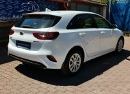 KIA CEE'D Ceed 1.6 CRDi HP Hybrid Bronze MO.-i. 2. Tulaj. ÁFÁ-s! Szervizkönyv! TEMPOMAT. ÜLÉSFŰTÉS. KORMÁNYFŰTÉS