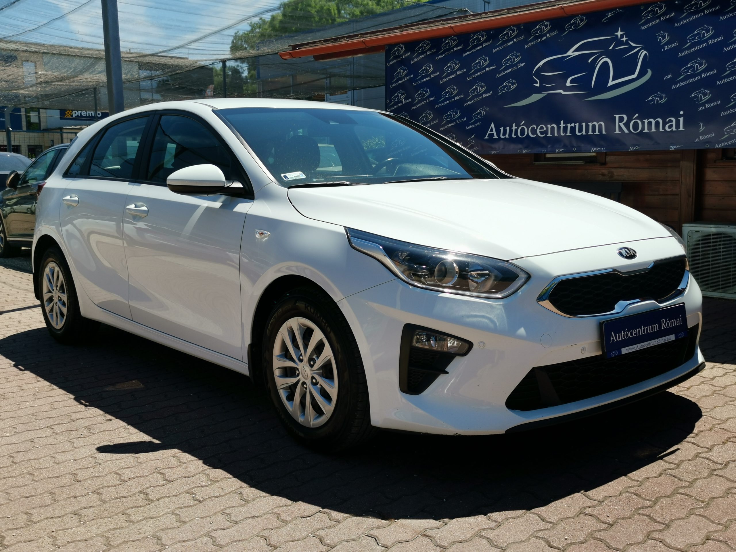 KIA CEE'D Ceed 1.6 CRDi HP Hybrid Bronze MO.-i. 2. Tulaj. ÁFÁ-s! Szervizkönyv! TEMPOMAT. ÜLÉSFŰTÉS. KORMÁNYFŰTÉS