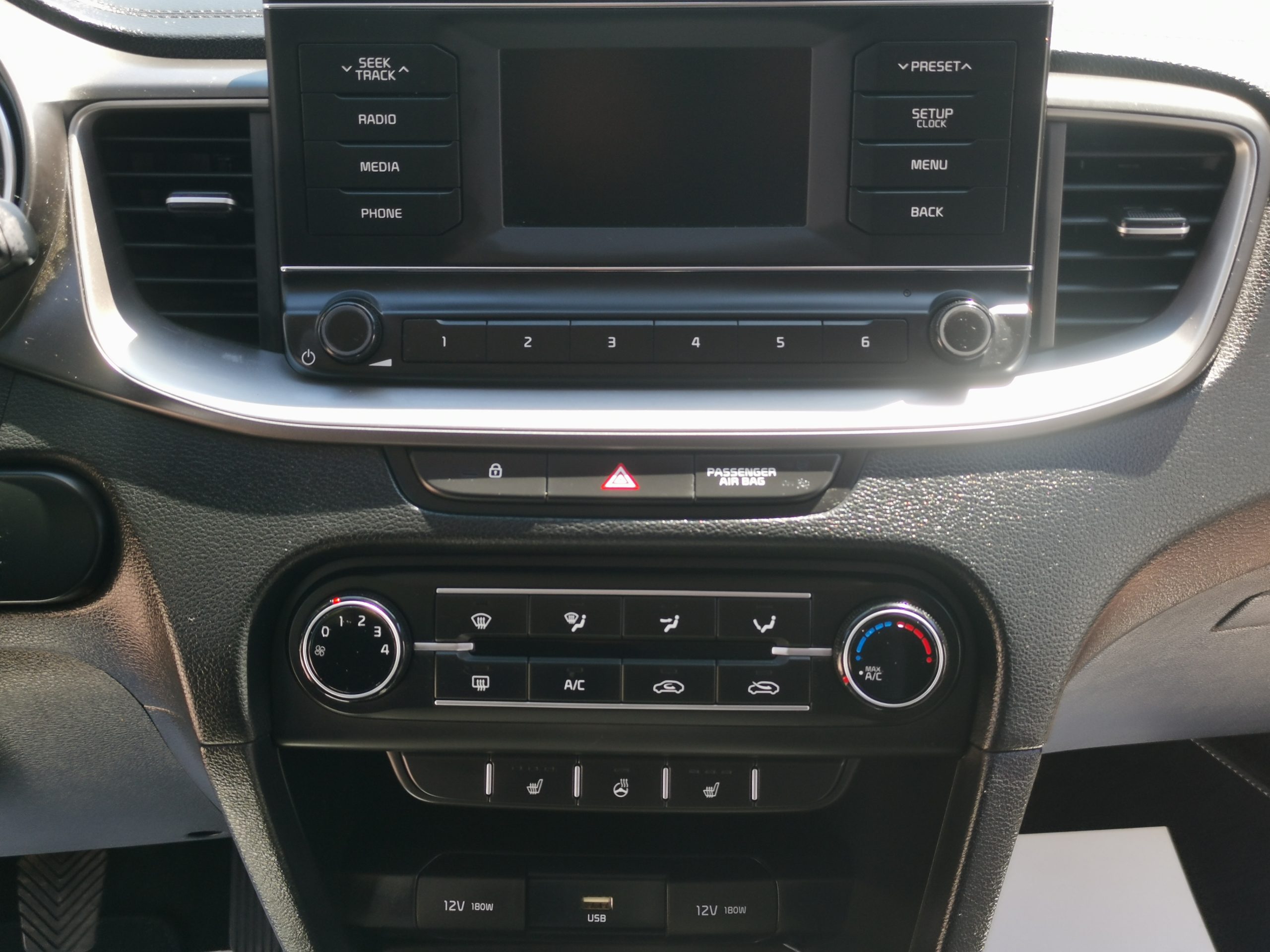 KIA CEE'D Ceed 1.6 CRDi HP Hybrid Bronze MO.-i. 2. Tulaj. ÁFÁ-s! Szervizkönyv! TEMPOMAT. ÜLÉSFŰTÉS. KORMÁNYFŰTÉS