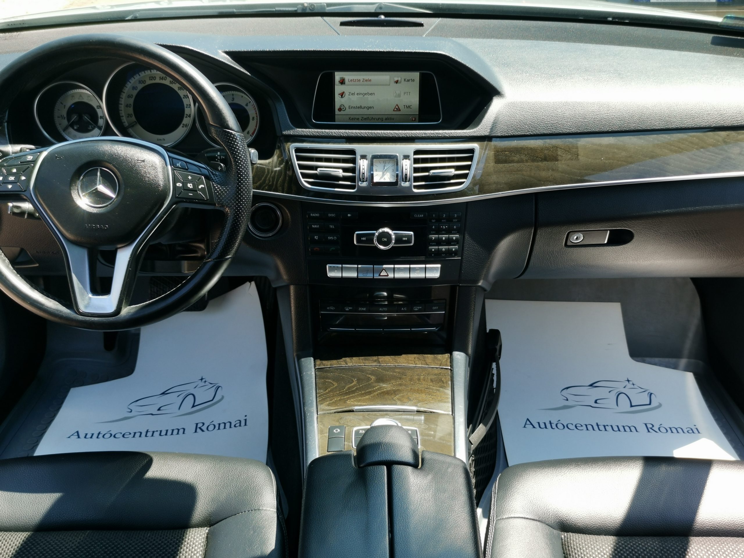MERCEDES-BENZ E 220 CDI T Avantgarde (Automata) NAPFÉNYTETŐ. BŐRBELSŐ. LED FÉNYSZÓRÓ. TEMPOMAT