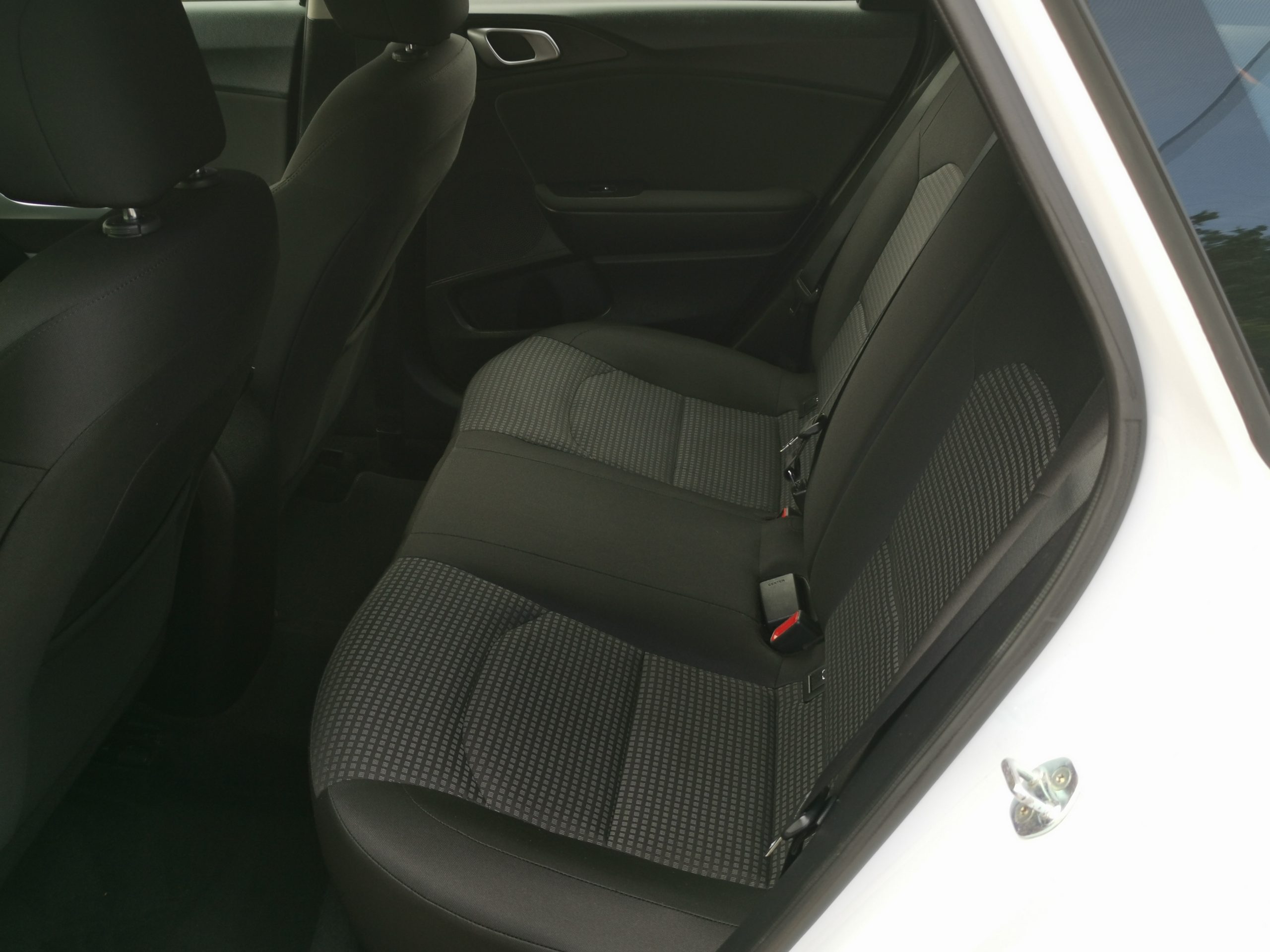 KIA CEE'D Ceed SW 1.6 CRDi HP Hybrid Bronze MO.-i. 1. Tulaj. ÁFÁ-s! KLÍMA. TEMPOMAT. ÜLÉSFŰTÉS. KORMÁNYFŰTÉS