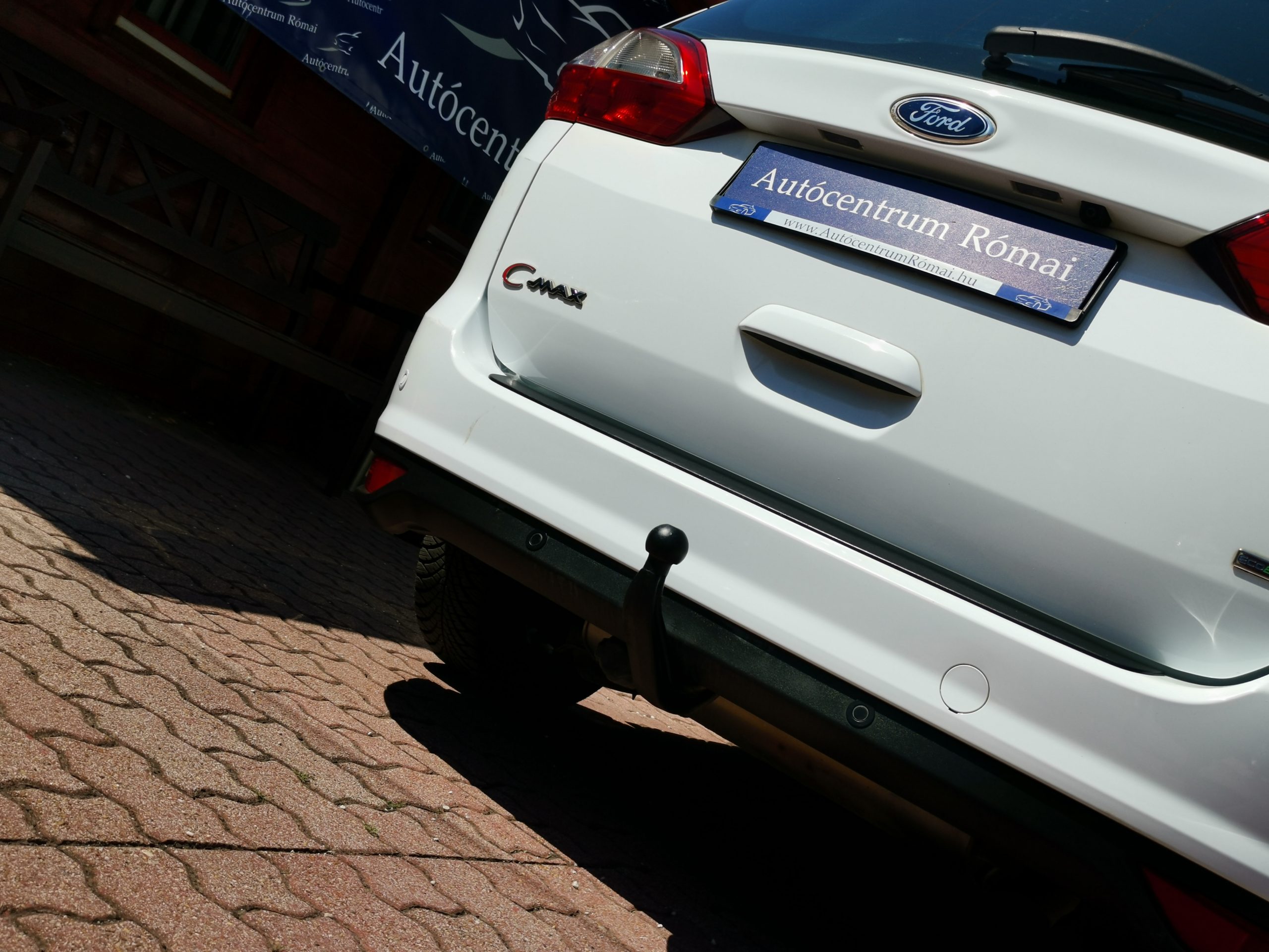 FORD C-MAX Grand1.6 SCTi EcoBoost Titanium Szervizkönyv! TEMPOMAT. KAMERA. ÜLÉSFŰTÉS. VONÓHOROG
