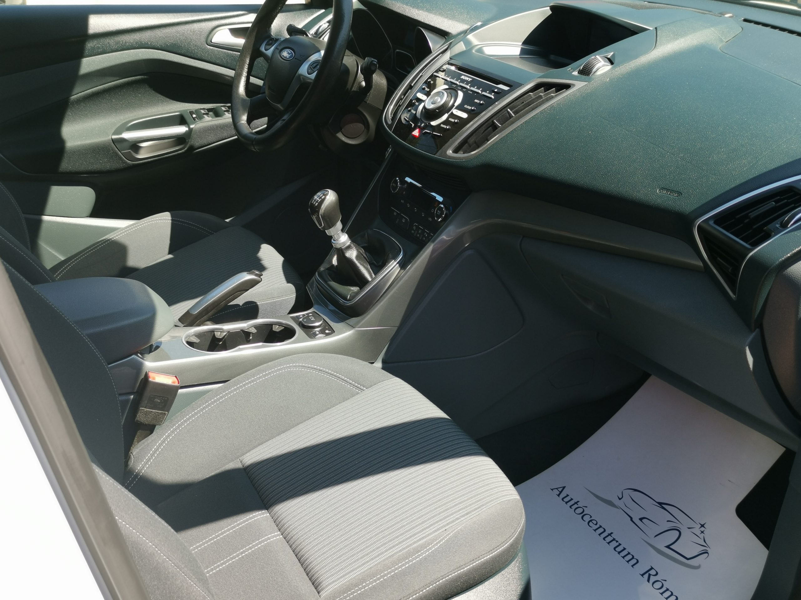 FORD C-MAX Grand1.6 SCTi EcoBoost Titanium Szervizkönyv! TEMPOMAT. KAMERA. ÜLÉSFŰTÉS. VONÓHOROG