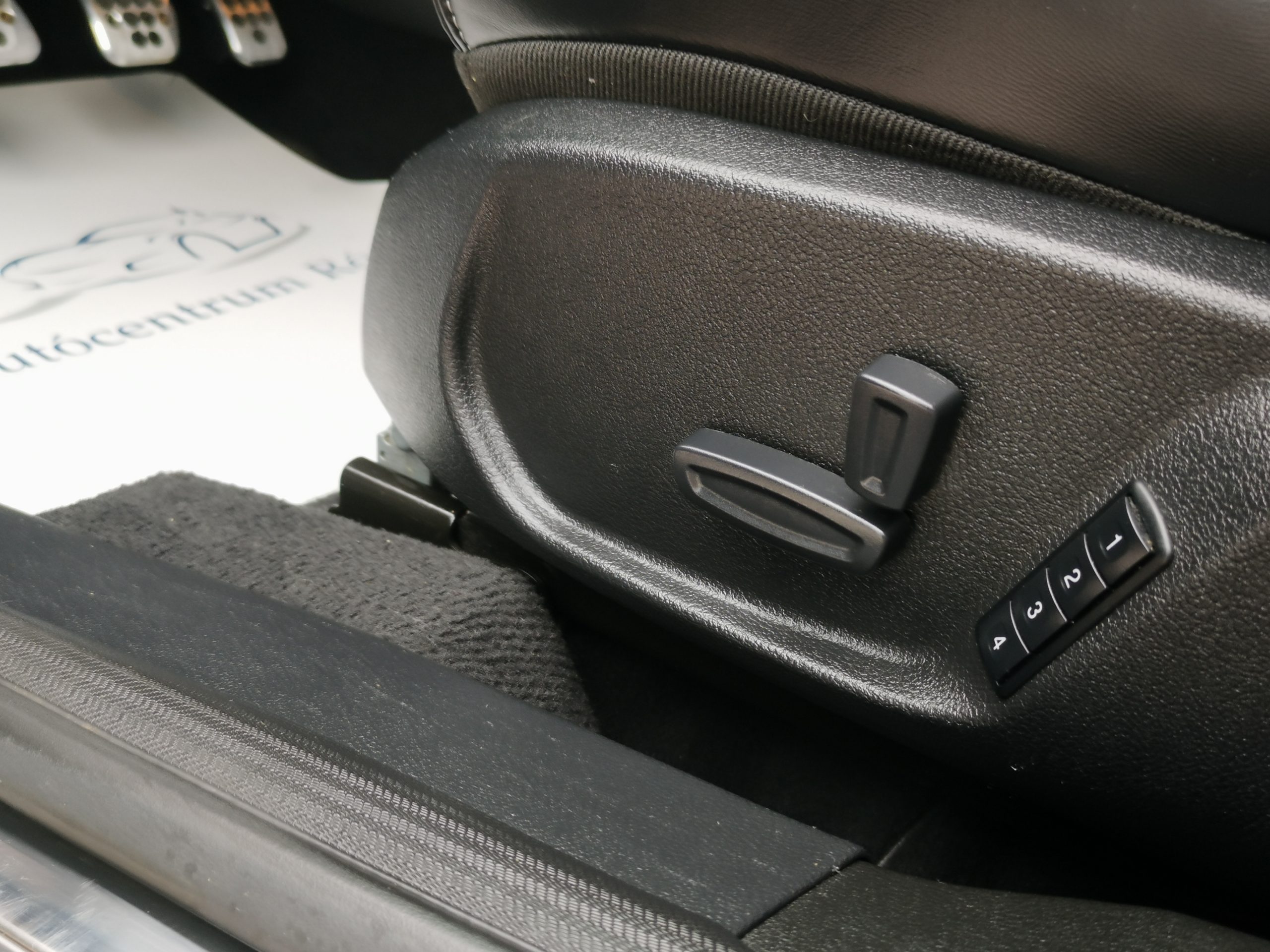 FORD MONDEO 1.6 EcoBoost Titanium 2. Tulaj. BŐRBELSŐ. NAVIGÁCIÓ. TEMPOMAT. ÜLÉSFŰTÉS. ALUFELNI