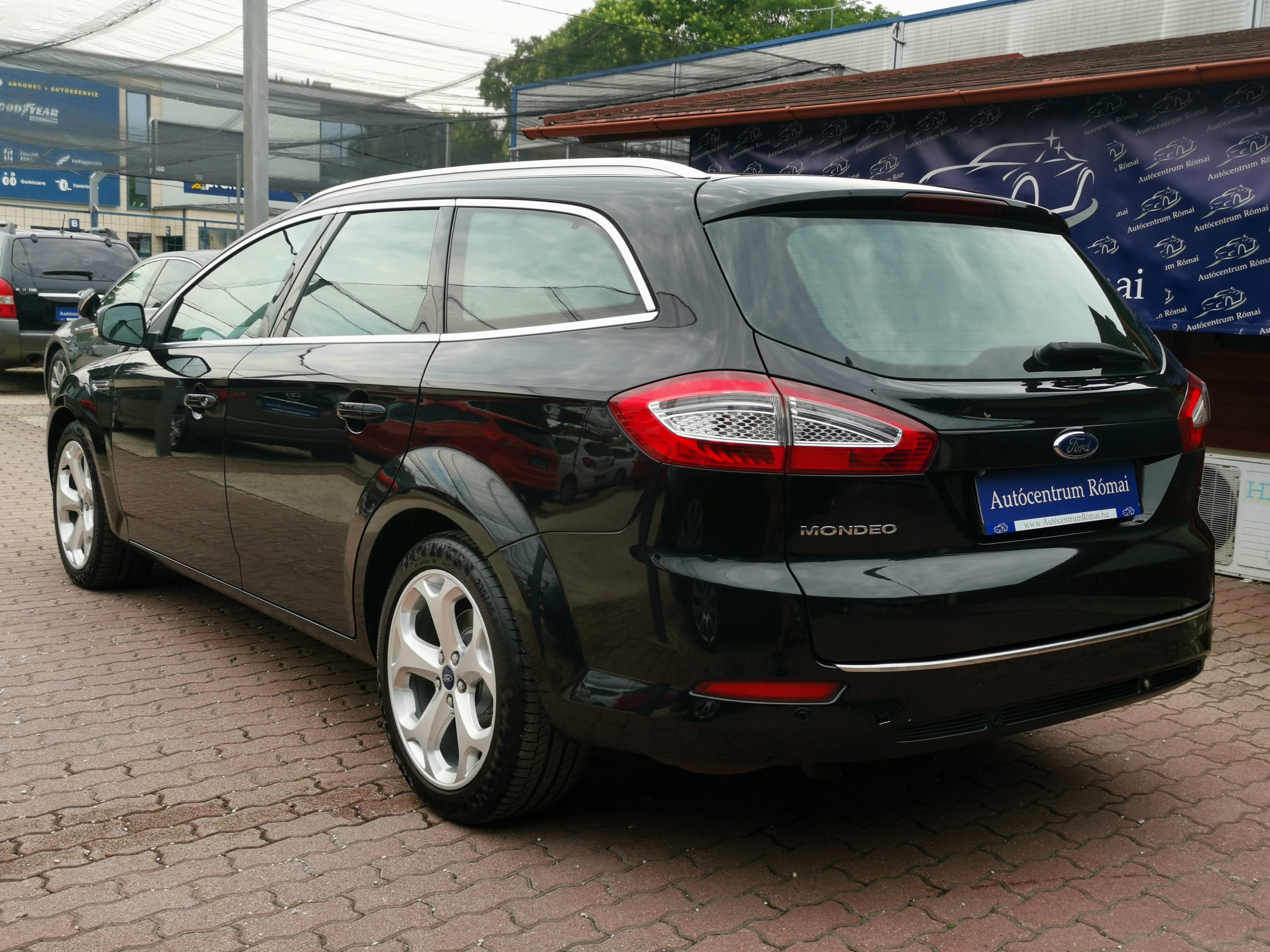 FORD MONDEO 1.6 EcoBoost Titanium 2. Tulaj. BŐRBELSŐ. NAVIGÁCIÓ. TEMPOMAT. ÜLÉSFŰTÉS. ALUFELNI