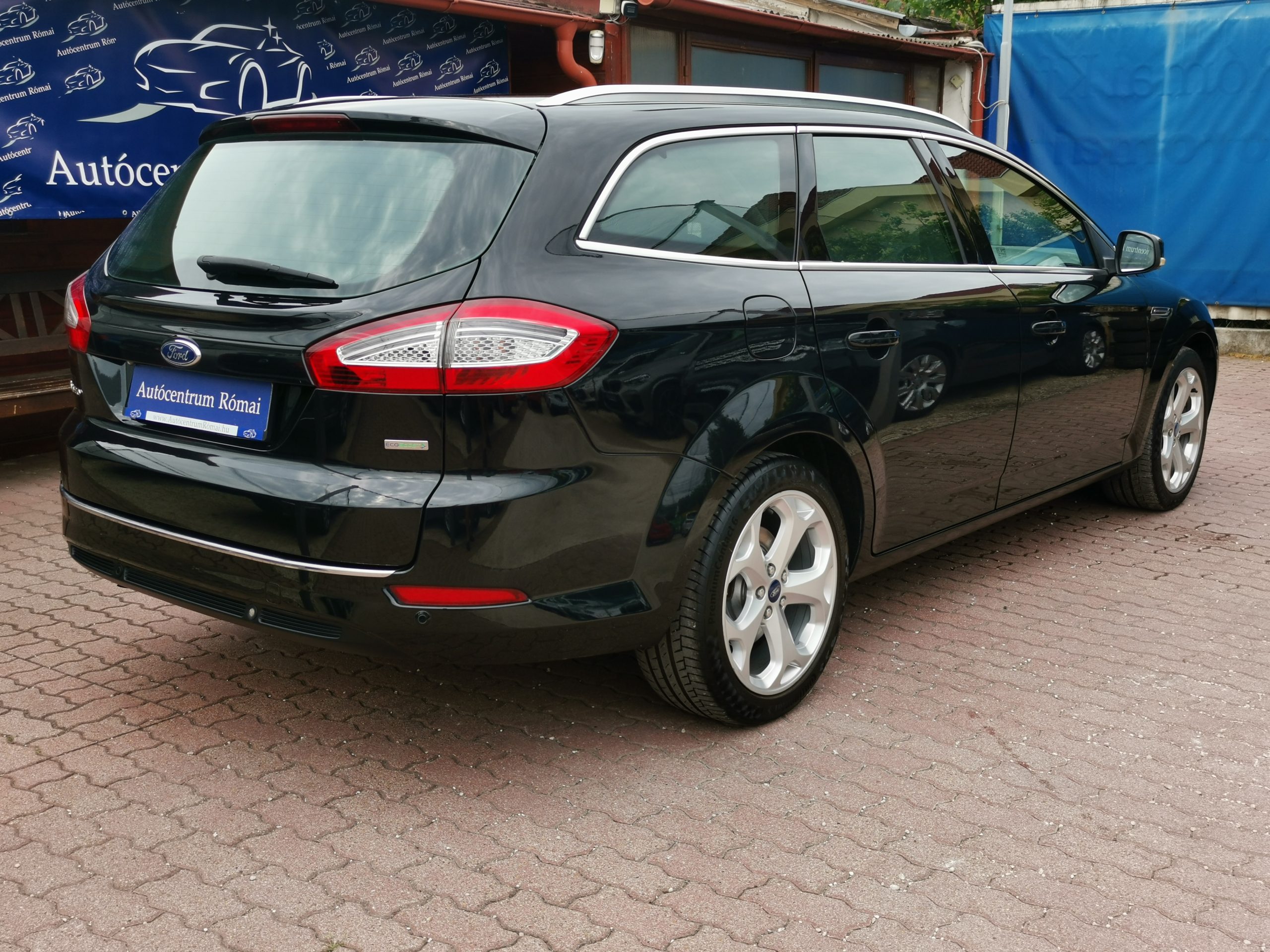 FORD MONDEO 1.6 EcoBoost Titanium 2. Tulaj. BŐRBELSŐ. NAVIGÁCIÓ. TEMPOMAT. ÜLÉSFŰTÉS. ALUFELNI