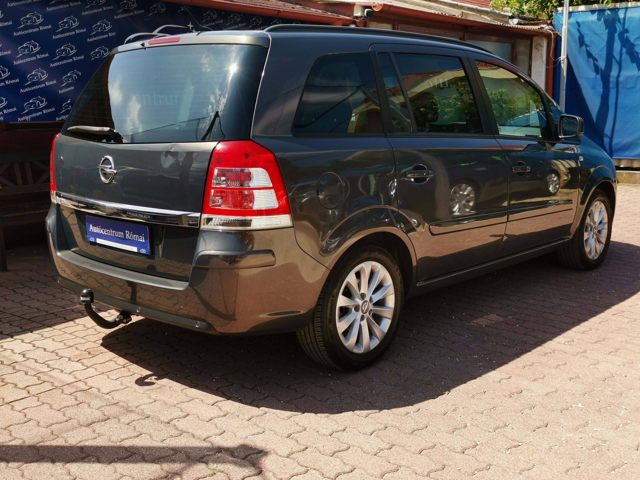 OPEL ZAFIRA B 1.8 Enjoy 111.000km! 7SZEM. DIGIT KLÍMA. NAVIGÁCIÓ. TEMPOMAT. PARKRADAR