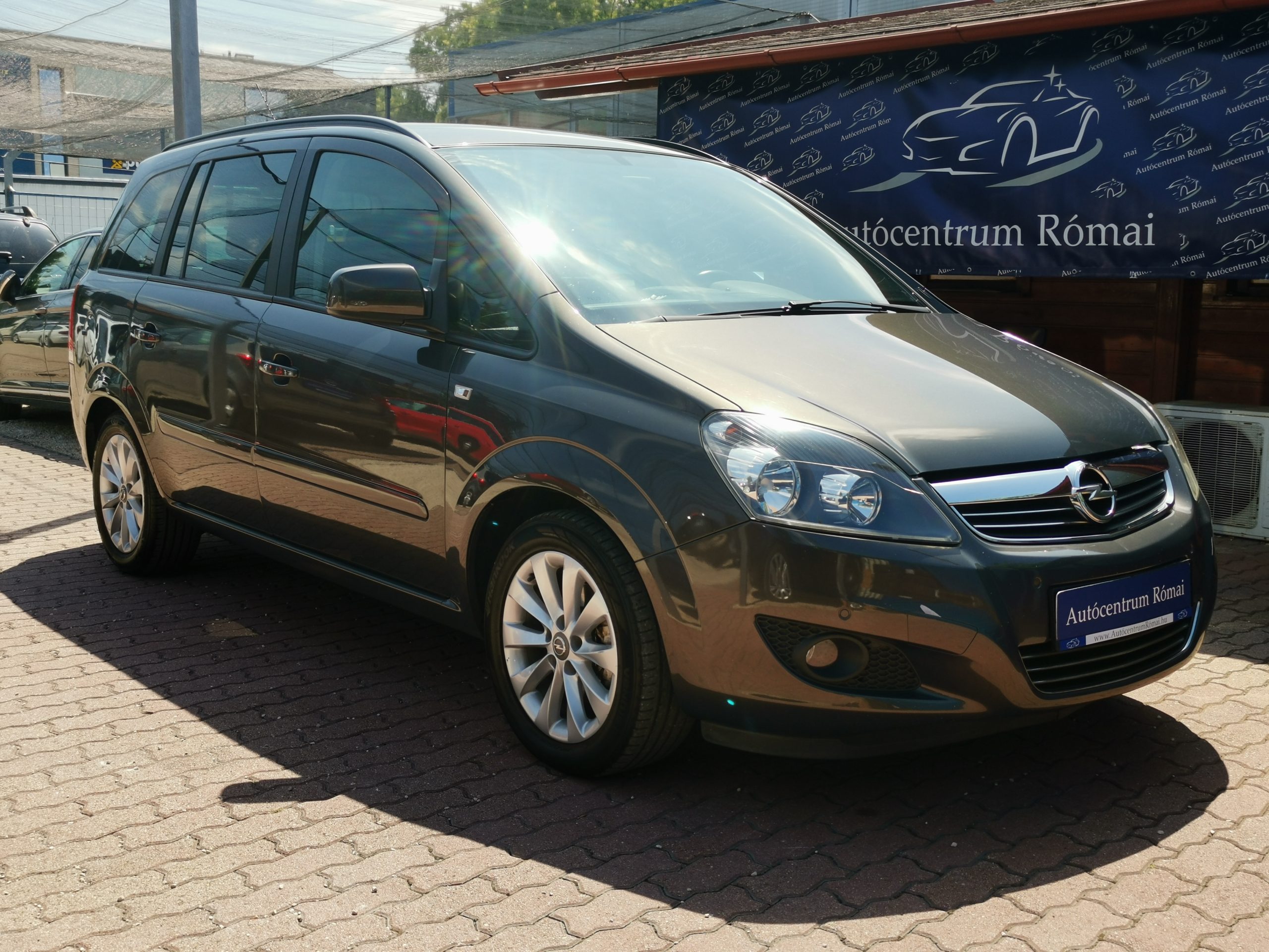 OPEL ZAFIRA B 1.8 Enjoy 111.000km! 7SZEM. DIGIT KLÍMA. NAVIGÁCIÓ. TEMPOMAT. PARKRADAR