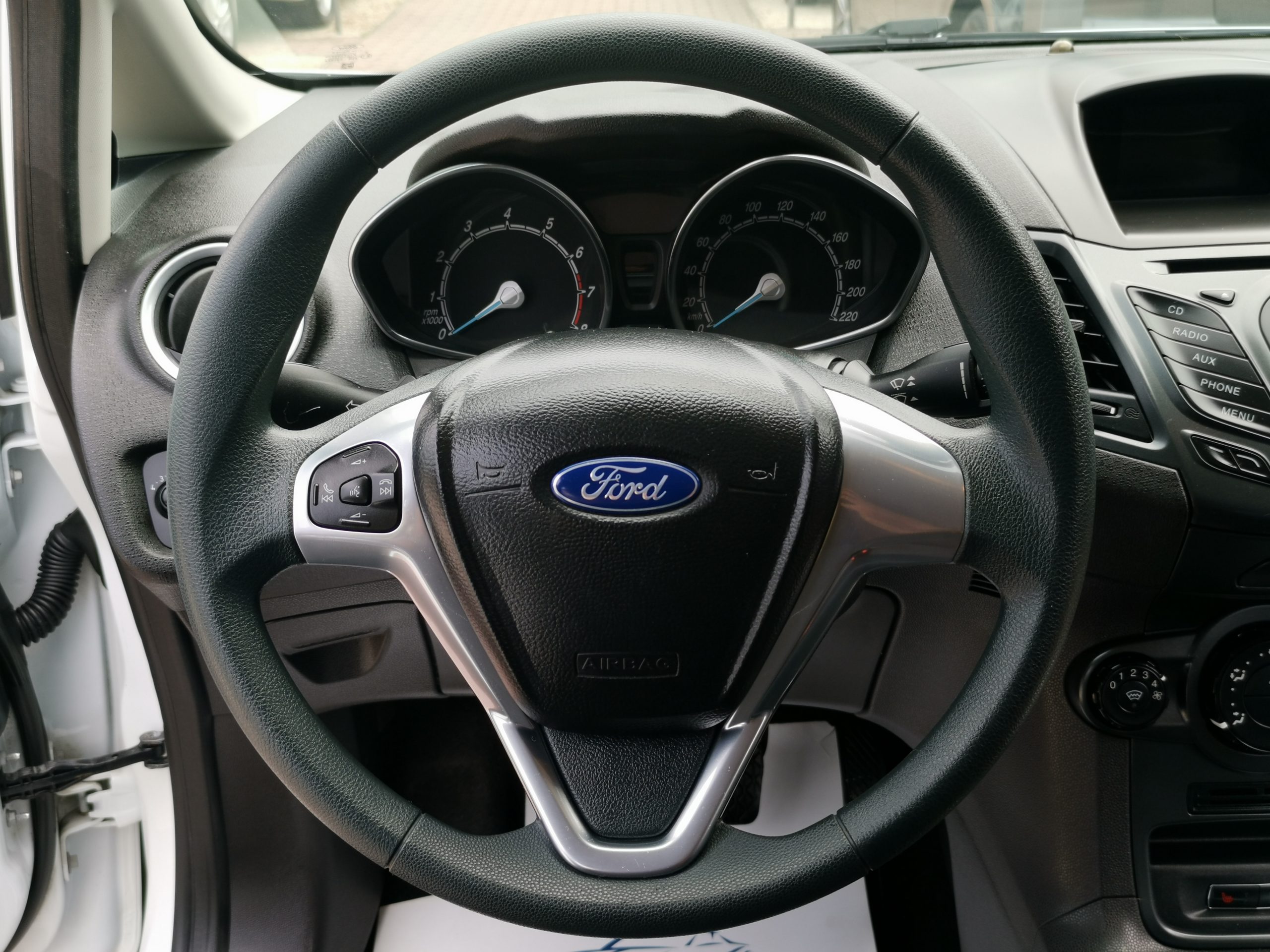 FORD FIESTA 1.25 Trend 116.000km! 1. Tulaj. KLÍMA. ÜLÉSFŰTÉS. ALUFELNI