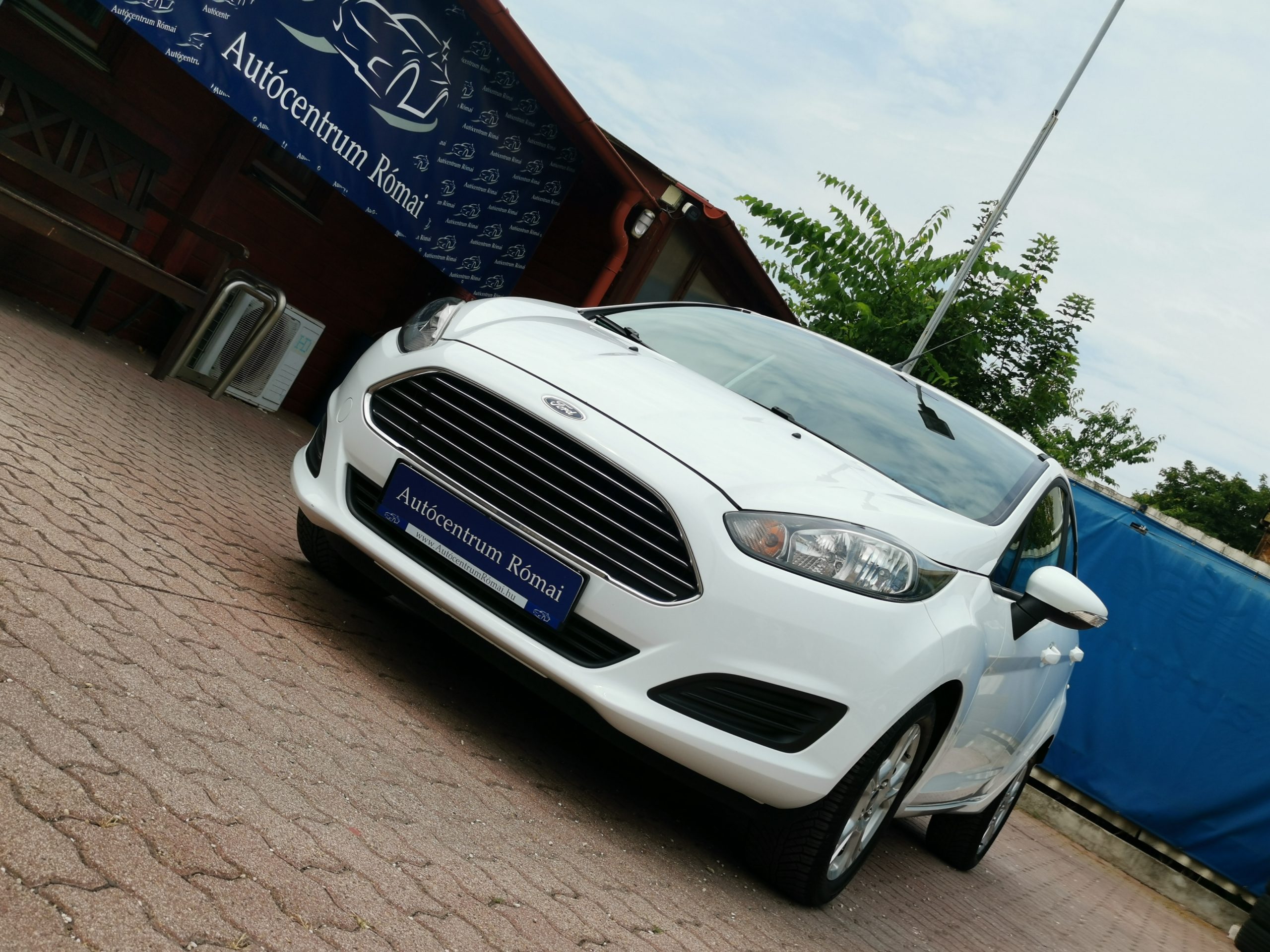 FORD FIESTA 1.25 Trend 116.000km! 1. Tulaj. KLÍMA. ÜLÉSFŰTÉS. ALUFELNI