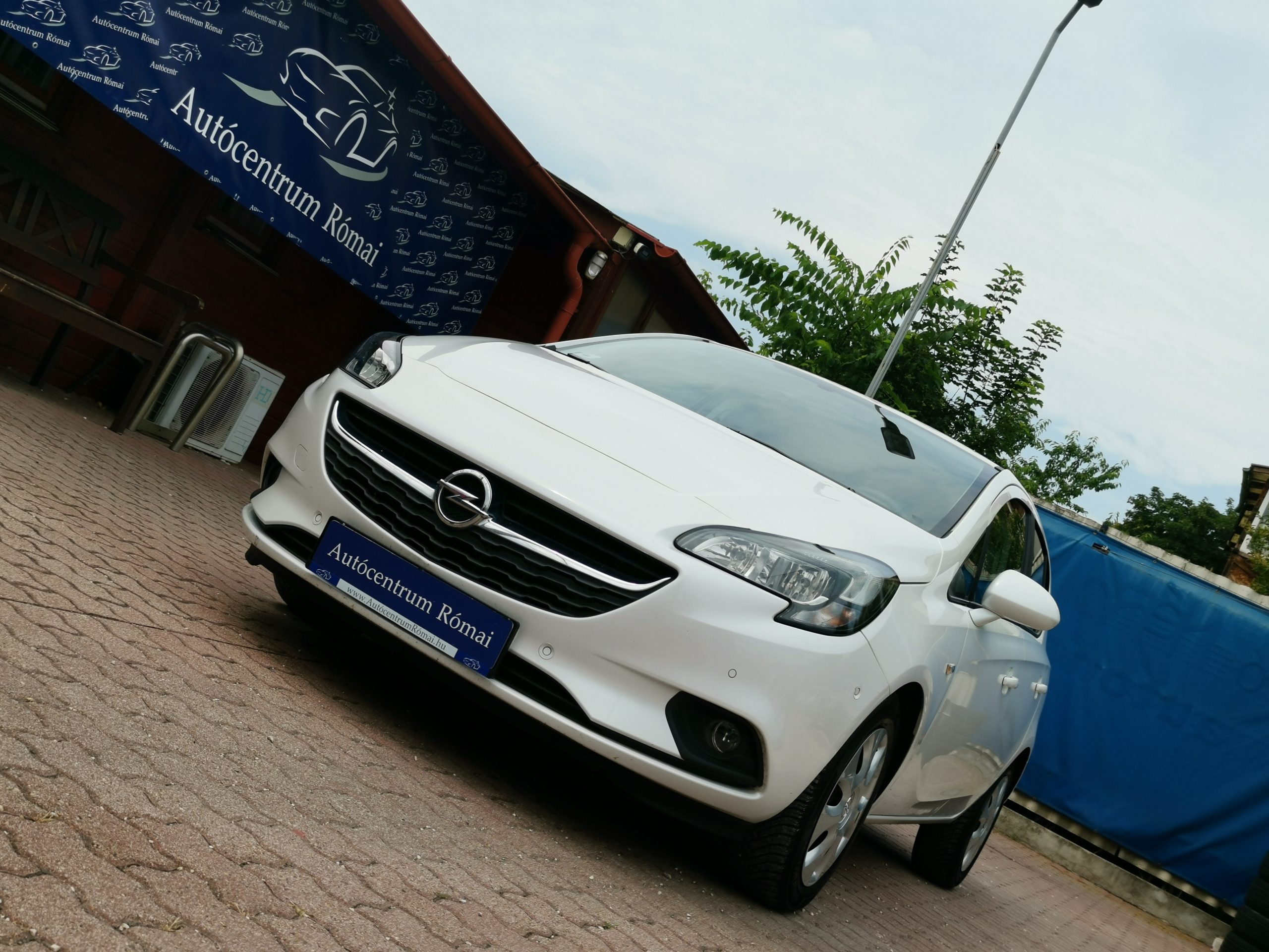 OPEL CORSA E 1.4 Enjoy MO.-i. 1. Tulaj. Szervizkönyv! DIGIT KLÍMA. TEMPOMAT. PARKRADAR. ÜLÉSFŰTÉS