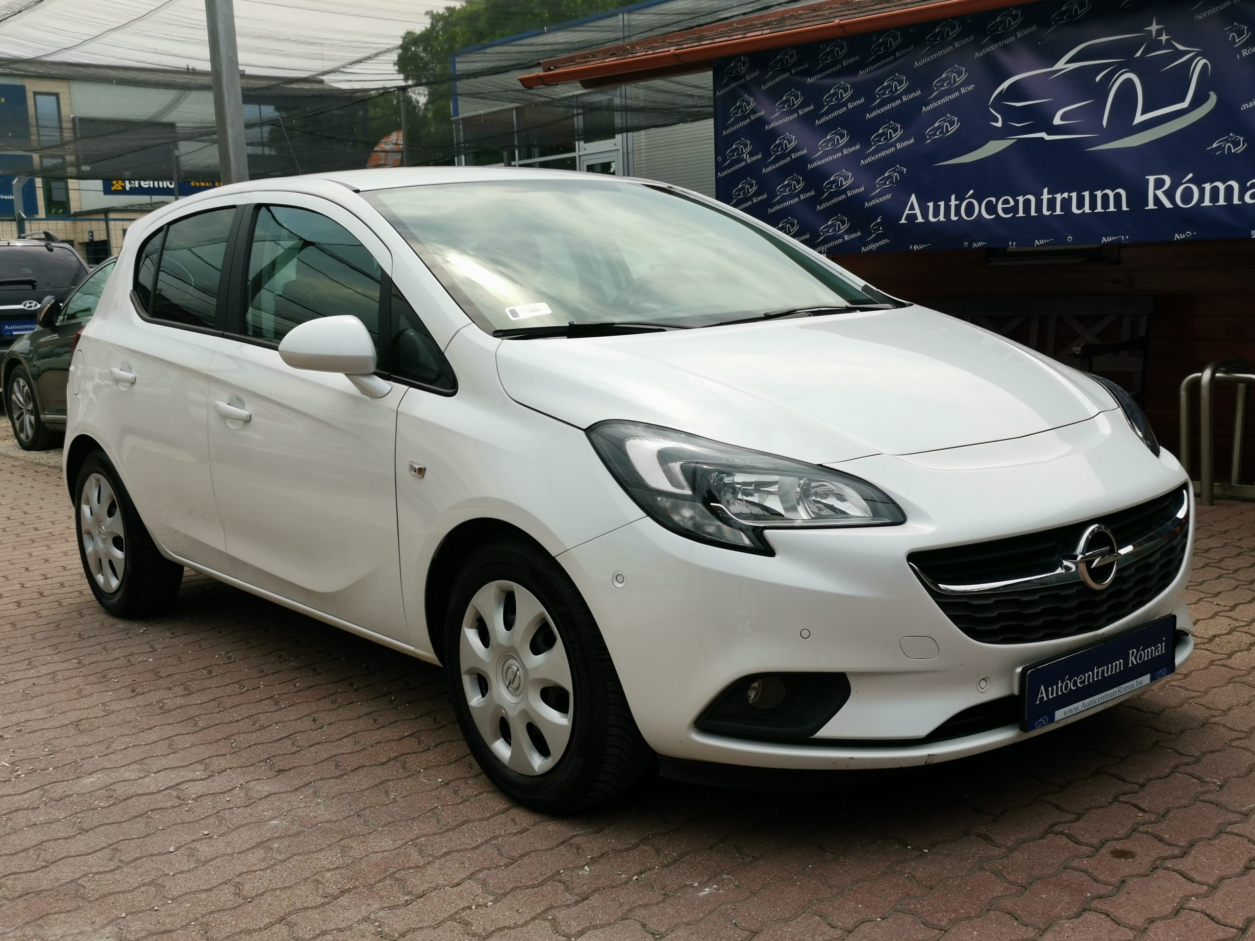OPEL CORSA E 1.4 Enjoy MO.-i. 1. Tulaj. Szervizkönyv! DIGIT KLÍMA. TEMPOMAT. PARKRADAR. ÜLÉSFŰTÉS