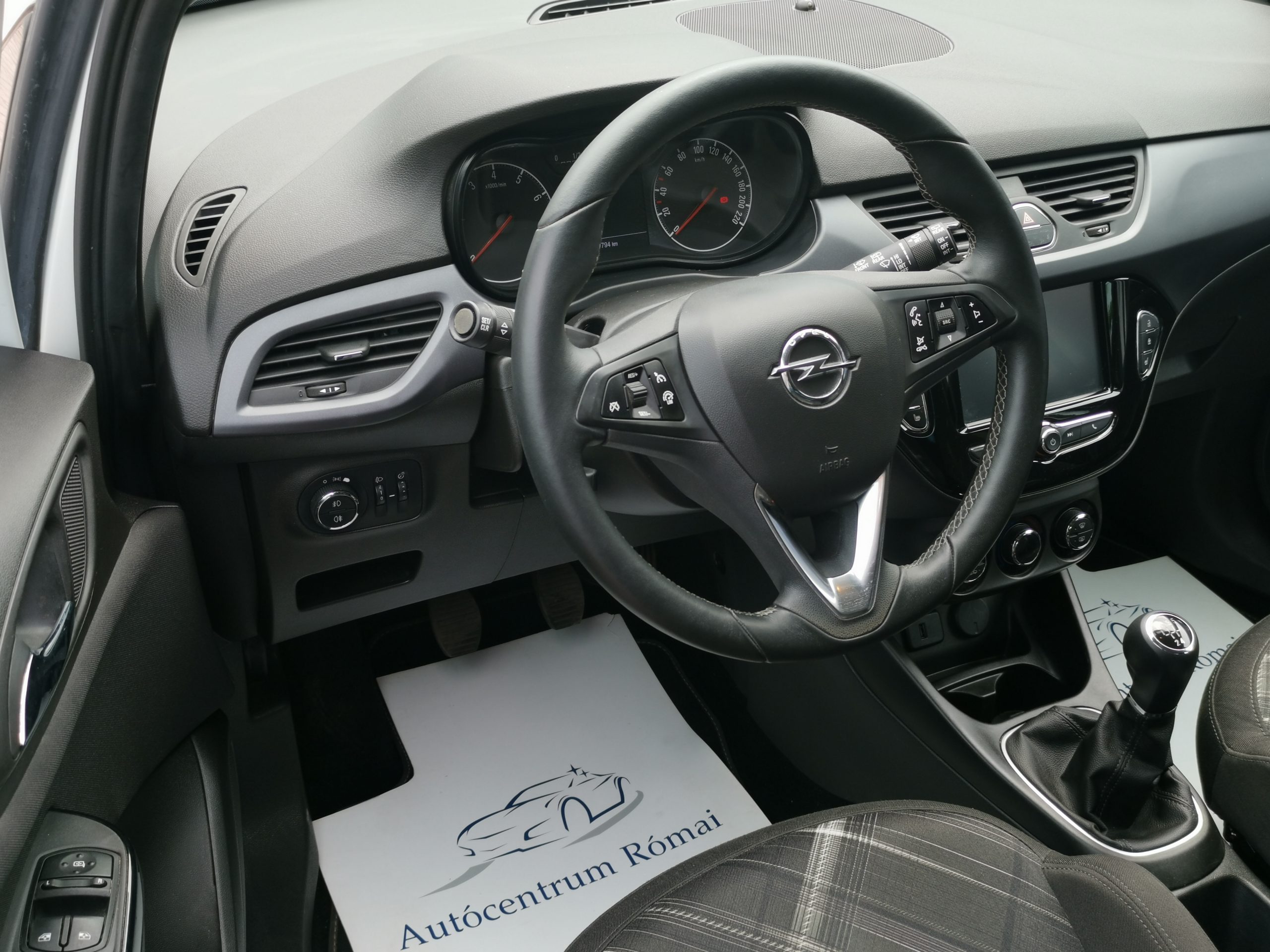 OPEL CORSA E 1.4 Enjoy MO.-i. 1. Tulaj. Szervizkönyv! DIGIT KLÍMA. TEMPOMAT. PARKRADAR. ÜLÉSFŰTÉS