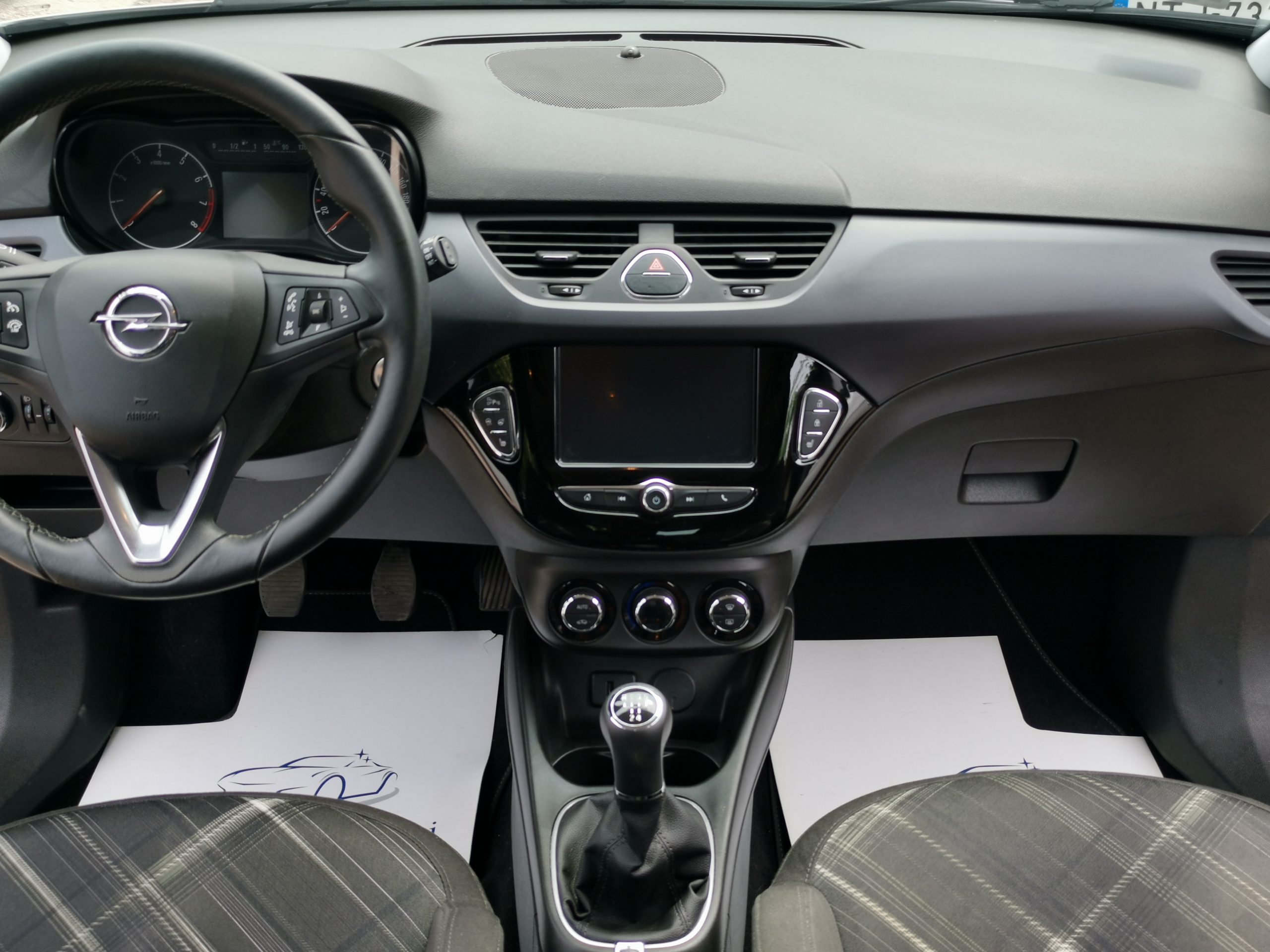 OPEL CORSA E 1.4 Enjoy MO.-i. 1. Tulaj. Szervizkönyv! DIGIT KLÍMA. TEMPOMAT. PARKRADAR. ÜLÉSFŰTÉS